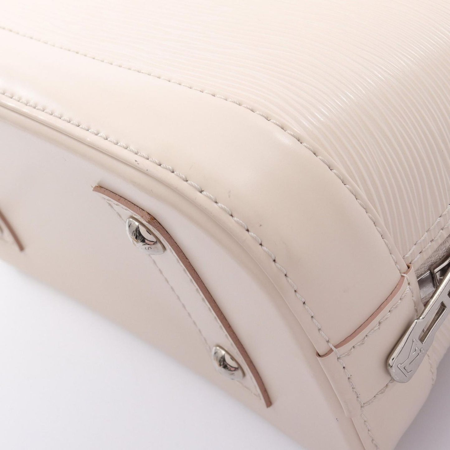 Louis Vuitton Handbag Alma BB Quartz White Leather — view 8