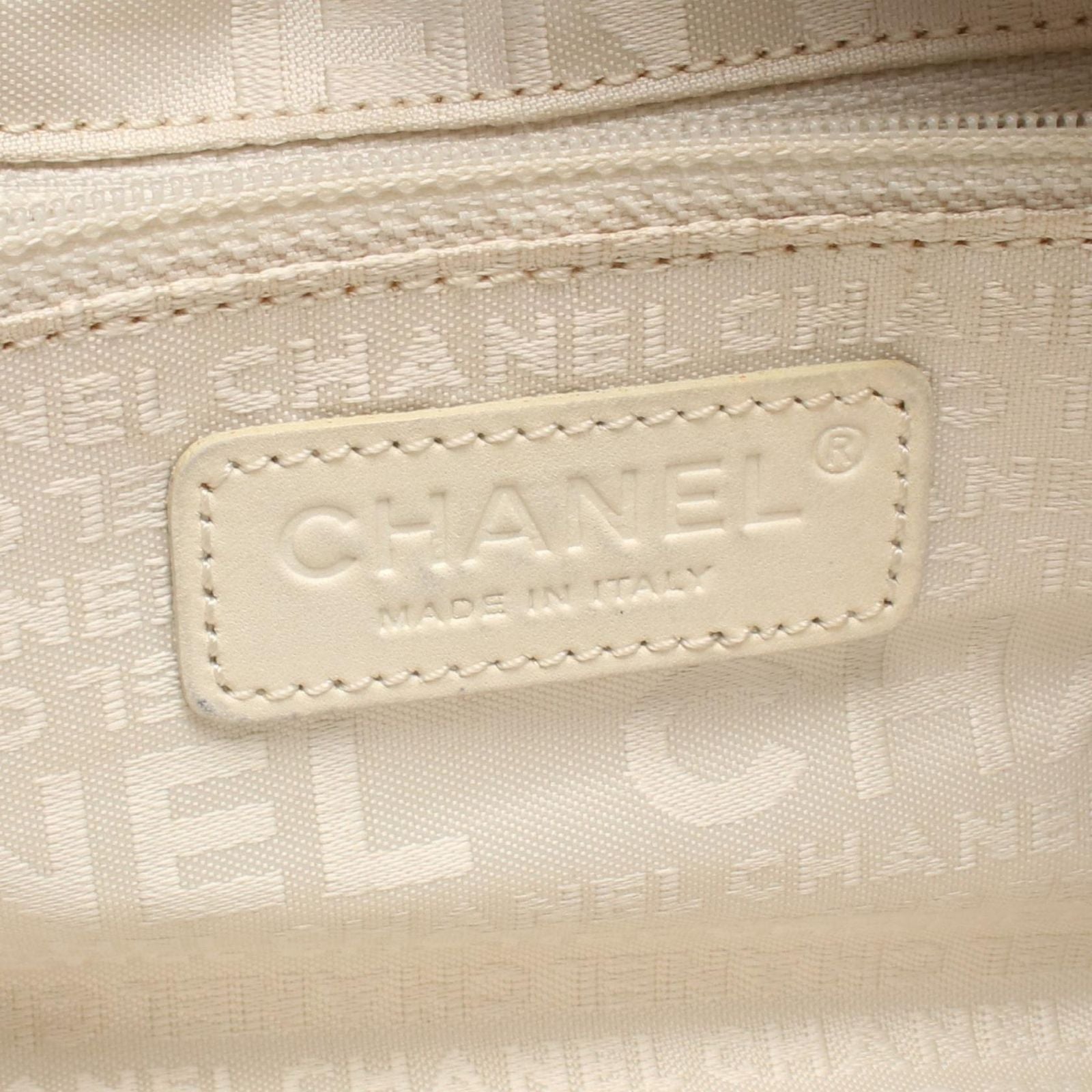 Chanel Boston Bag Choco Bar Beige Leather Calf Bar — view 4