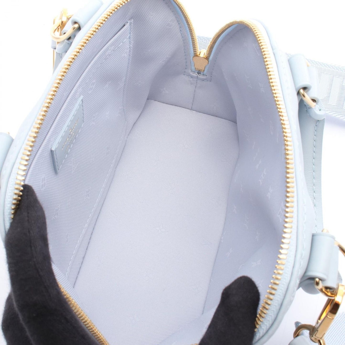 Louis Vuitton Handbag Alma Soft BB Bubble Glam Blue Glacier Leather — view 3