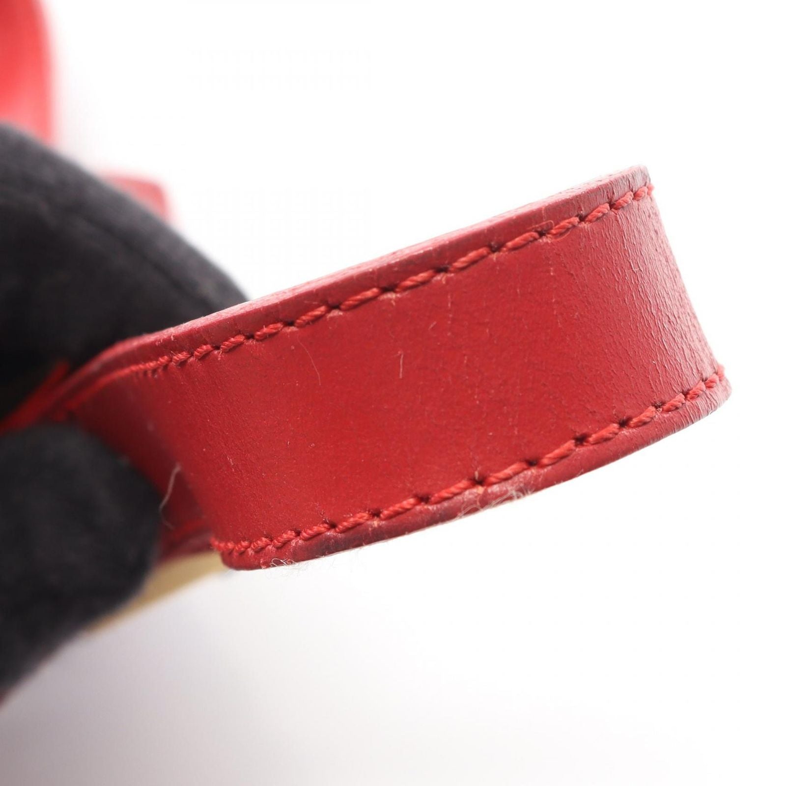 Louis Vuitton Shoulder Bag Mandala PM Red Leather — view 9
