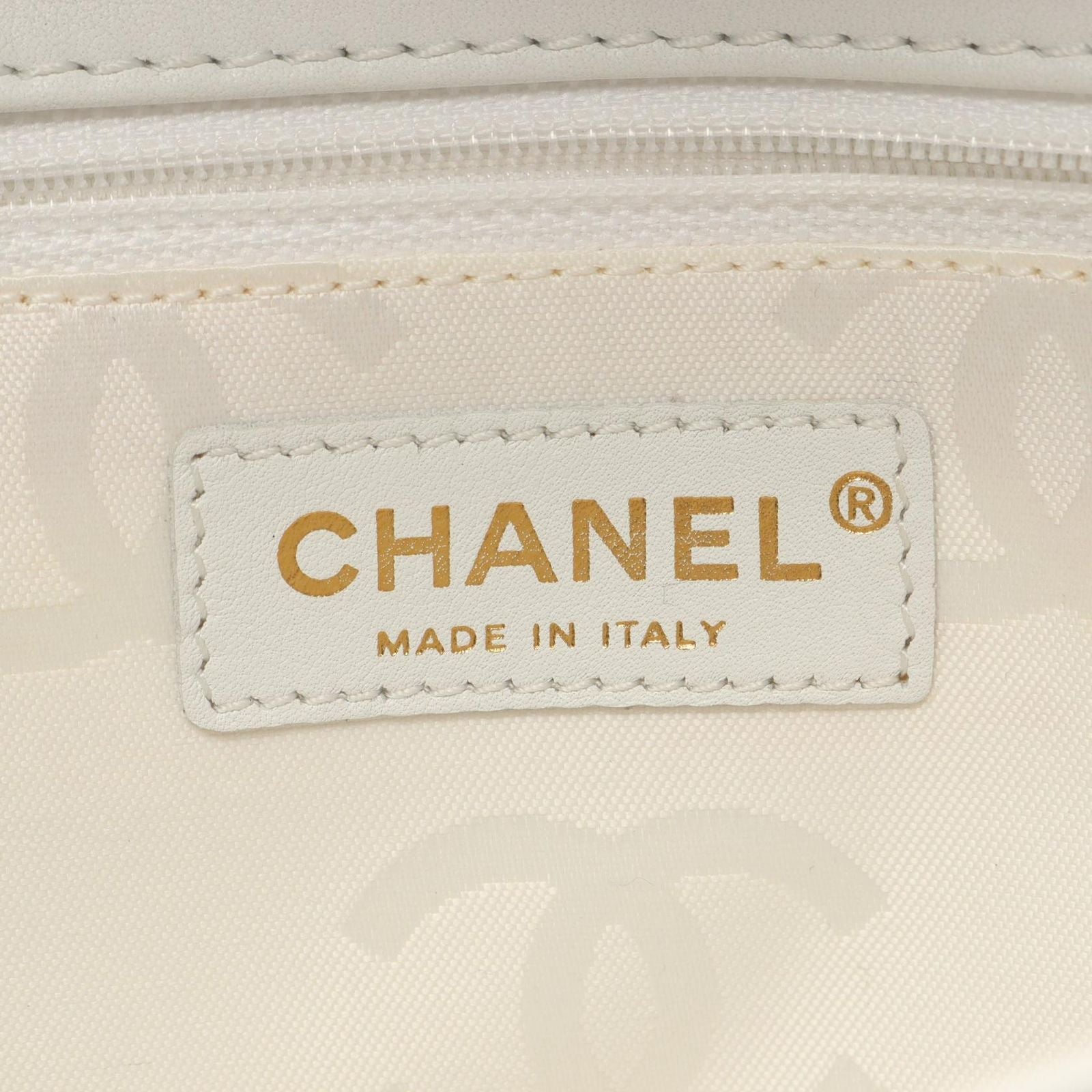 Chanel Handbag Wild Stitch White Leather — view 4