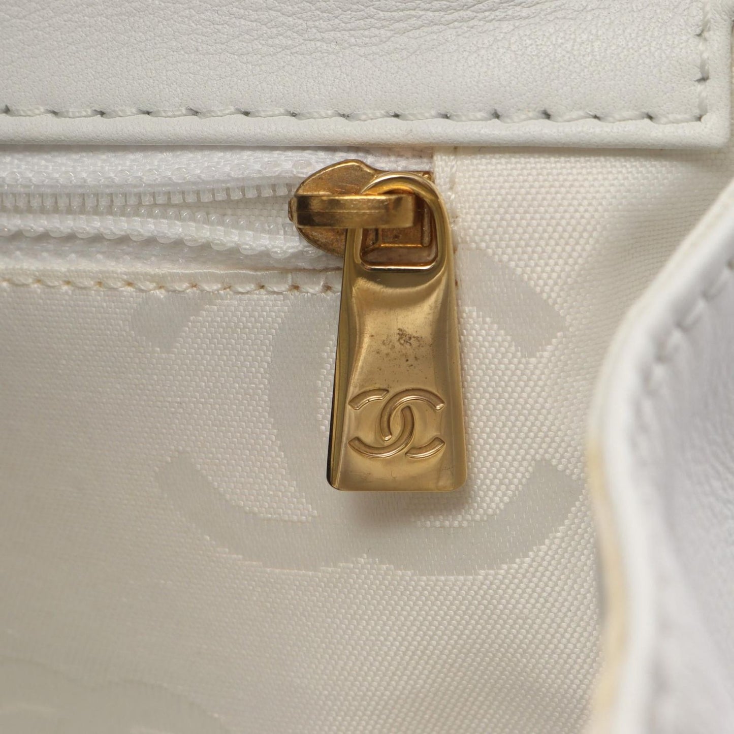 Chanel Handbag Wild Stitch White Leather — view 7