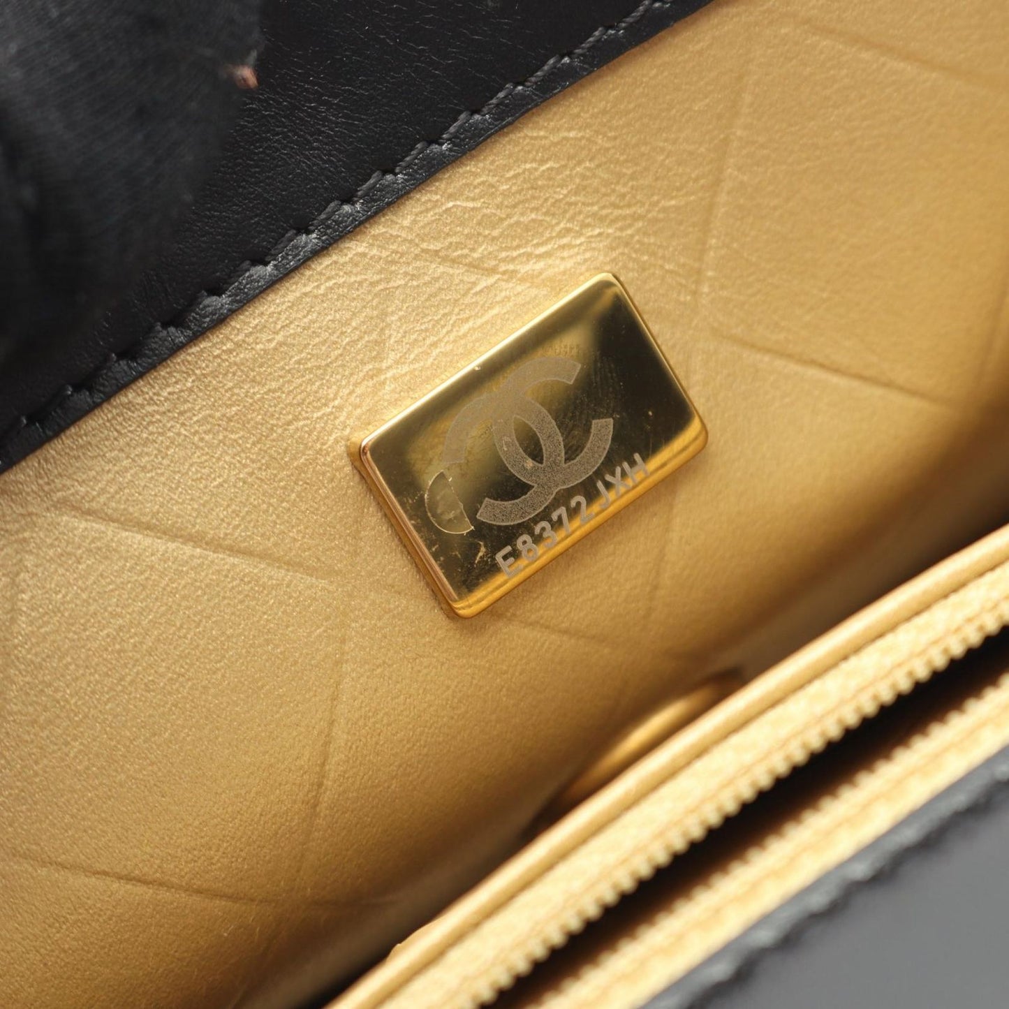 Chanel Shoulder Bag Quilted Black Leather Chain — view 5