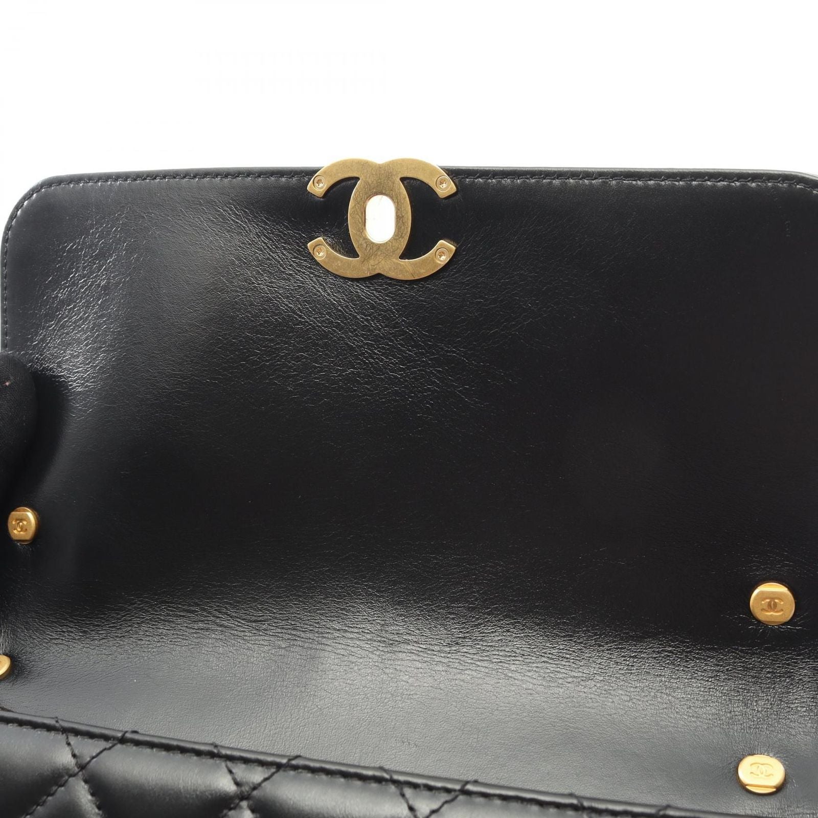 Chanel Shoulder Bag Quilted Black Leather Chain — view 6