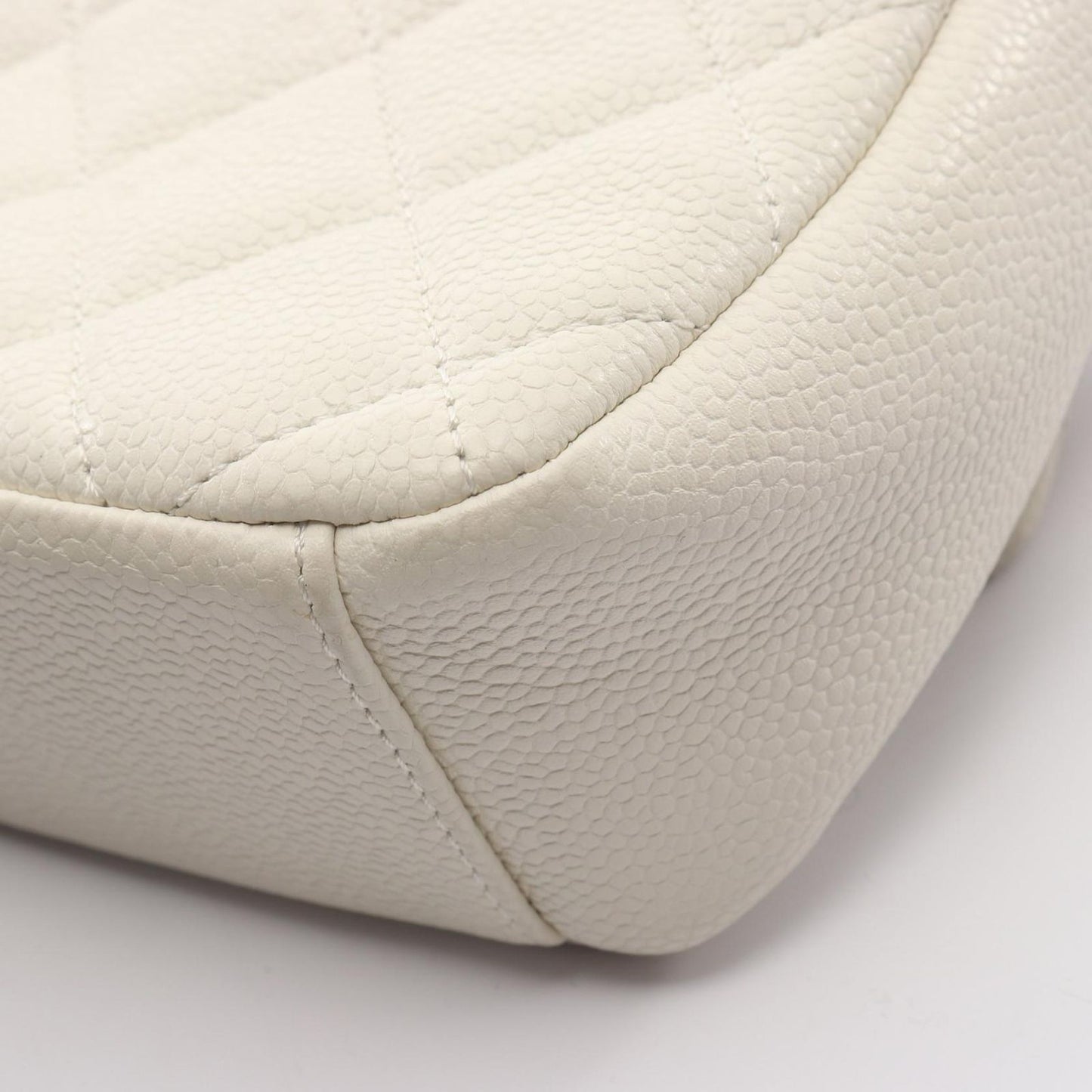 Chanel Shoulder Bag Quilted White Leather Small Flap Chain — view 7
