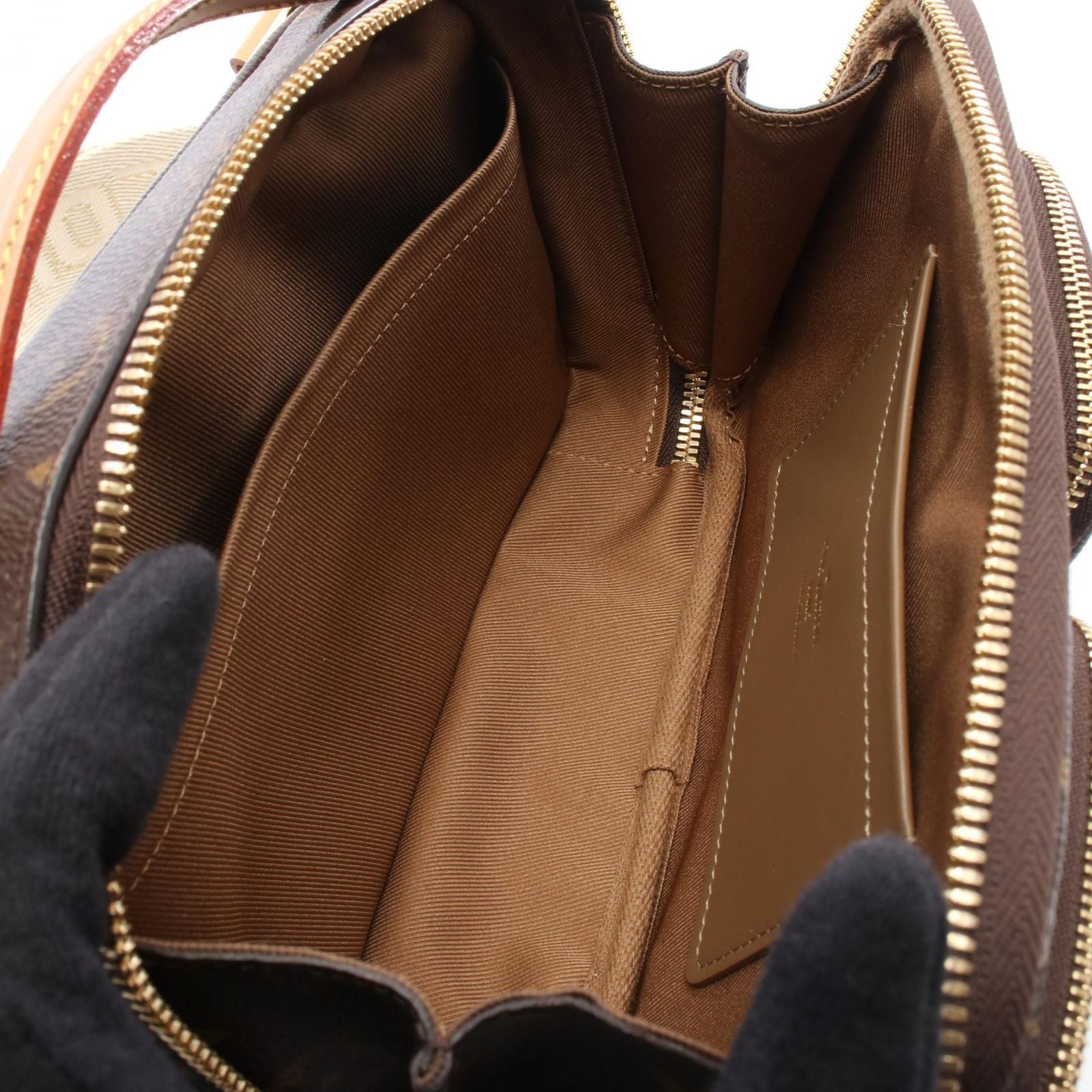 Louis Vuitton Handbag Utility Crossbody Canvas Leather — view 3