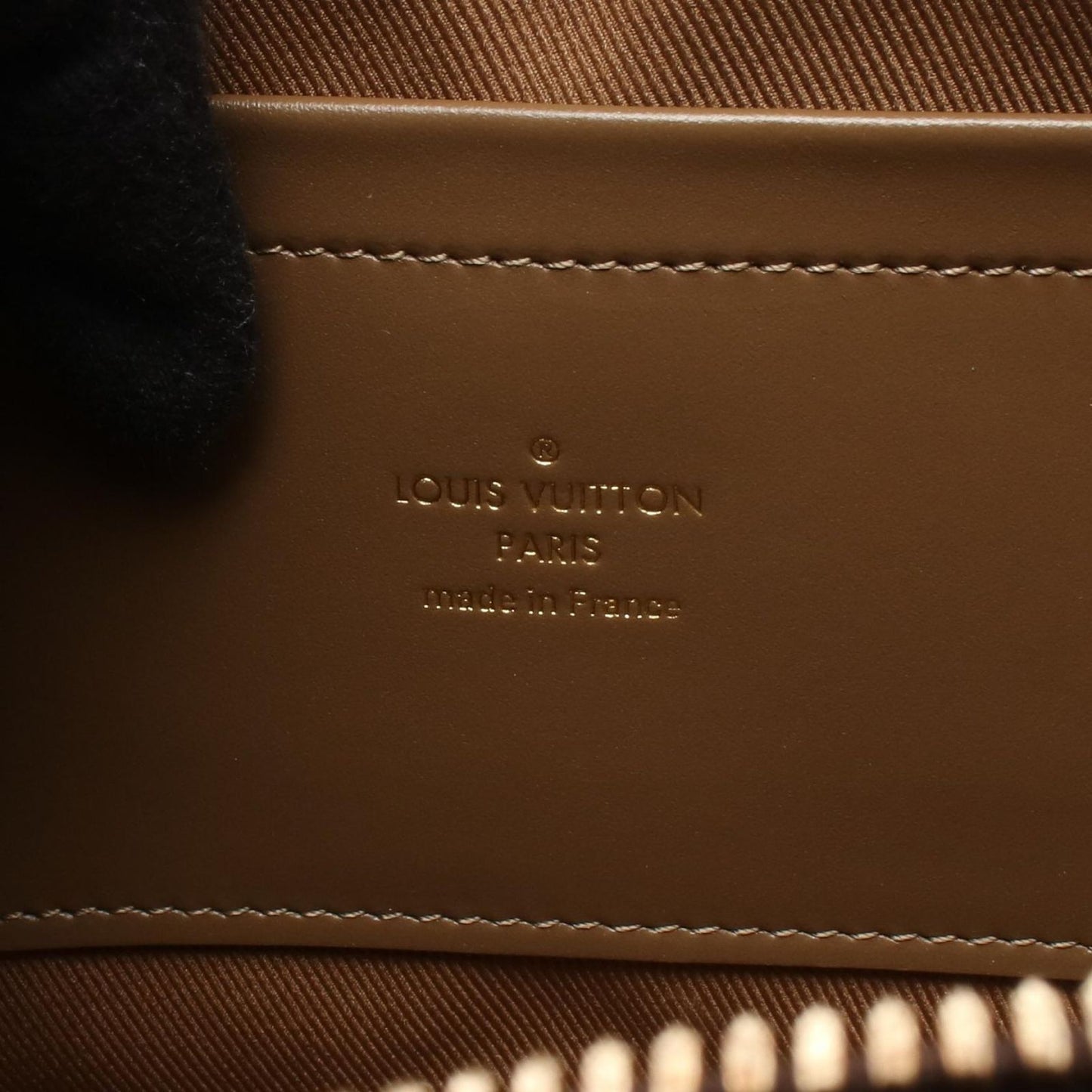 Louis Vuitton Handbag Utility Crossbody Canvas Leather — view 4