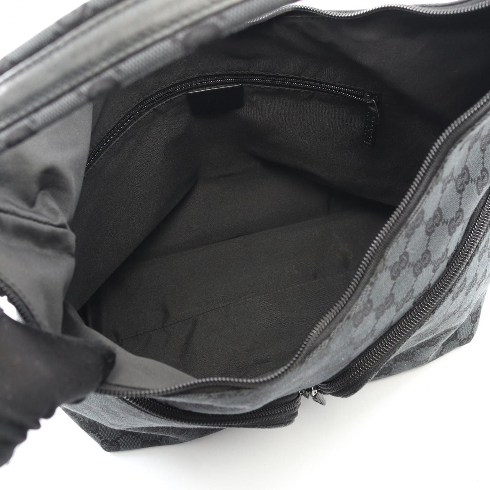 Gucci Shoulder Bag GG Pattern 001 Black Canvas Leather — view 3
