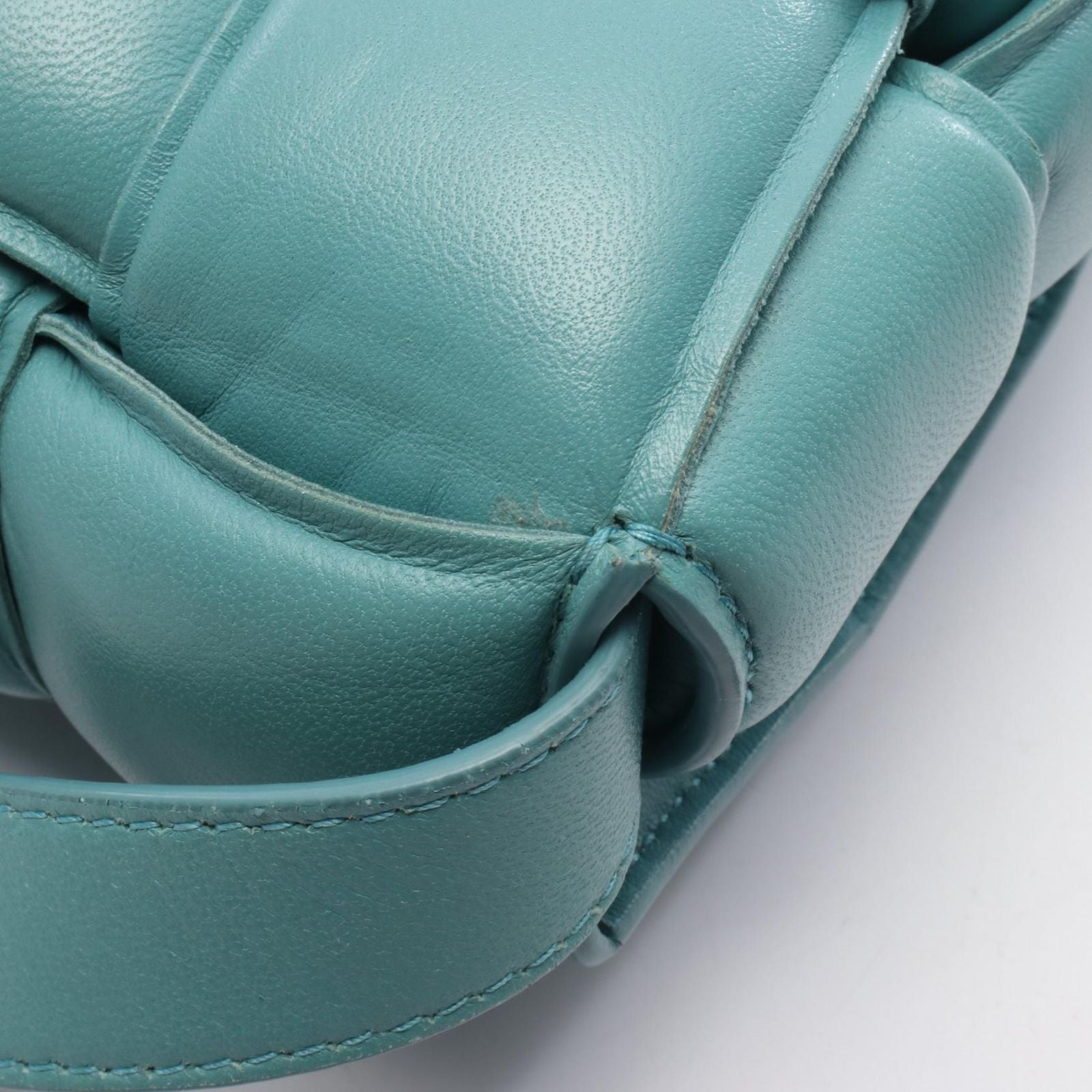 Bottega Veneta Shoulder Bag Padded Cassette Intrecciato Light Blue Leather Maxi — view 6
