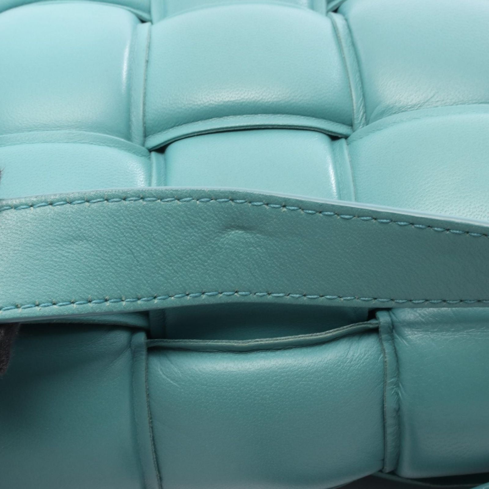 Bottega Veneta Shoulder Bag Padded Cassette Intrecciato Light Blue Leather Maxi — view 7