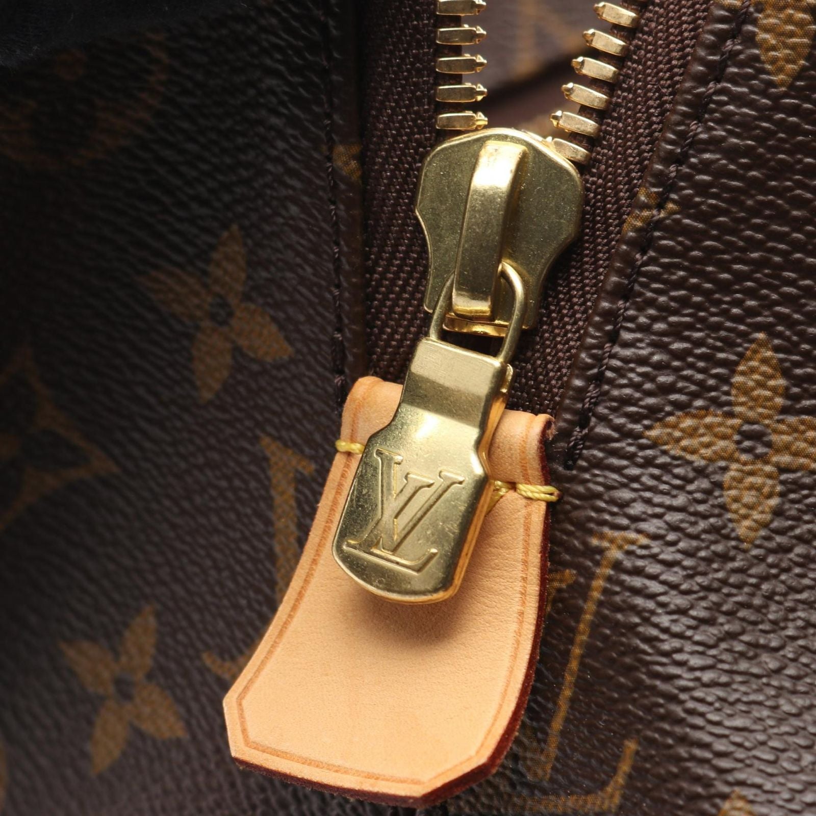 Louis Vuitton Boston Bag Weekender MM Canvas Leather — view 9