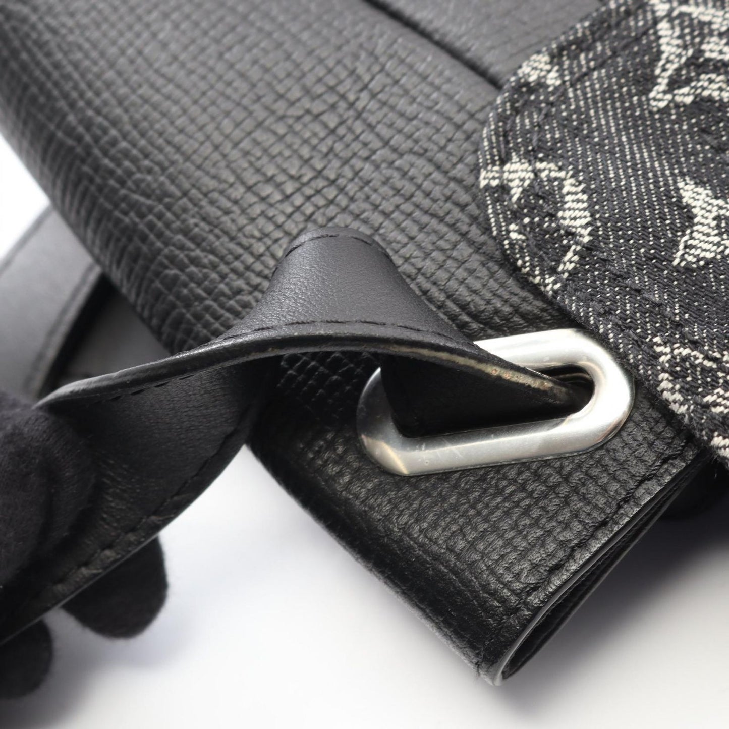 Louis Vuitton Shoulder Bag Besace Tokyo Noir Canvas Leather — view 8