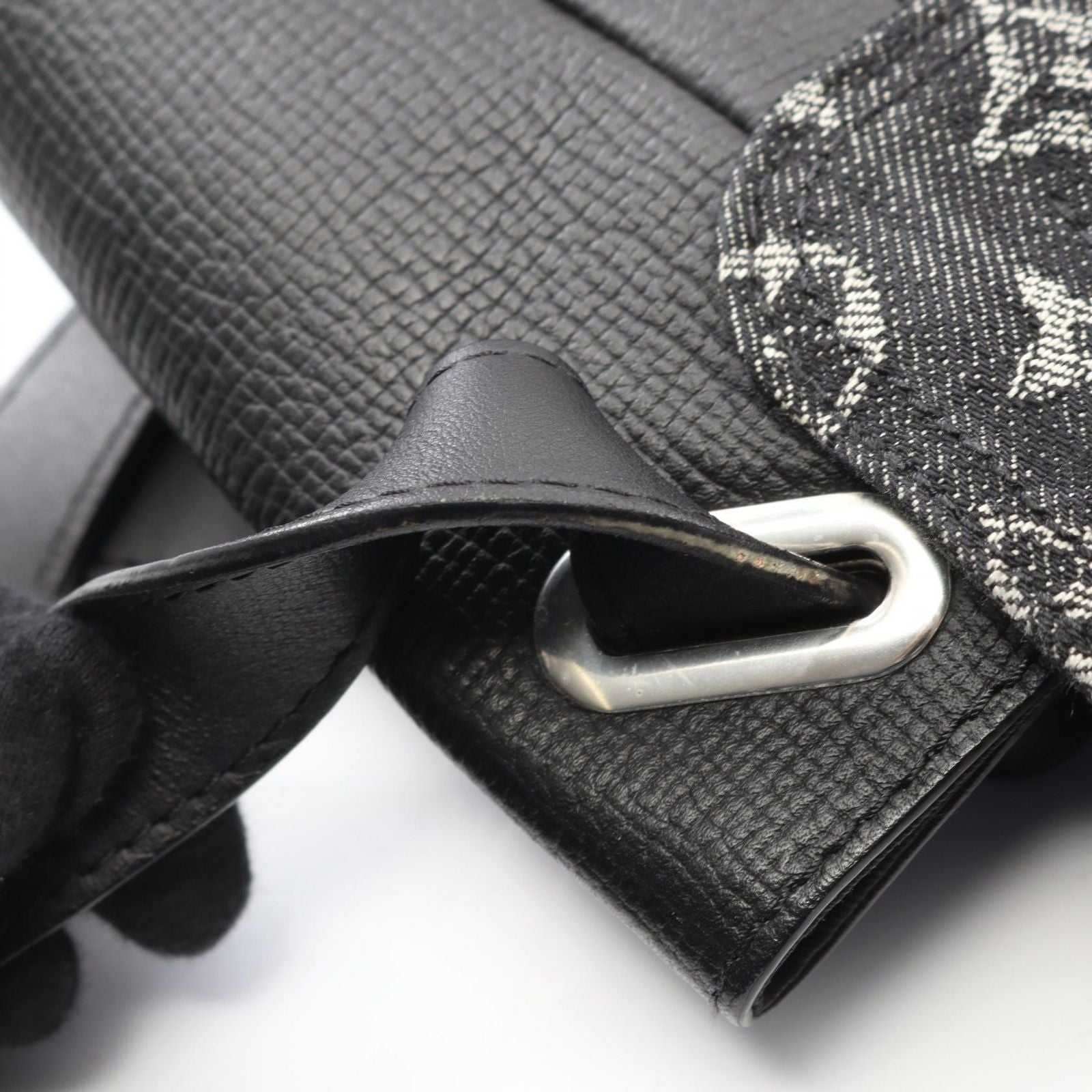Louis Vuitton Shoulder Bag Besace Tokyo Noir Canvas Leather — view 8