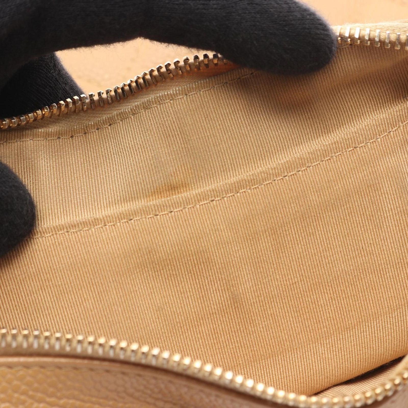 Chanel Shoulder Bag CC Logo Beige Caviar Leather Quilted CC Chang — view 6