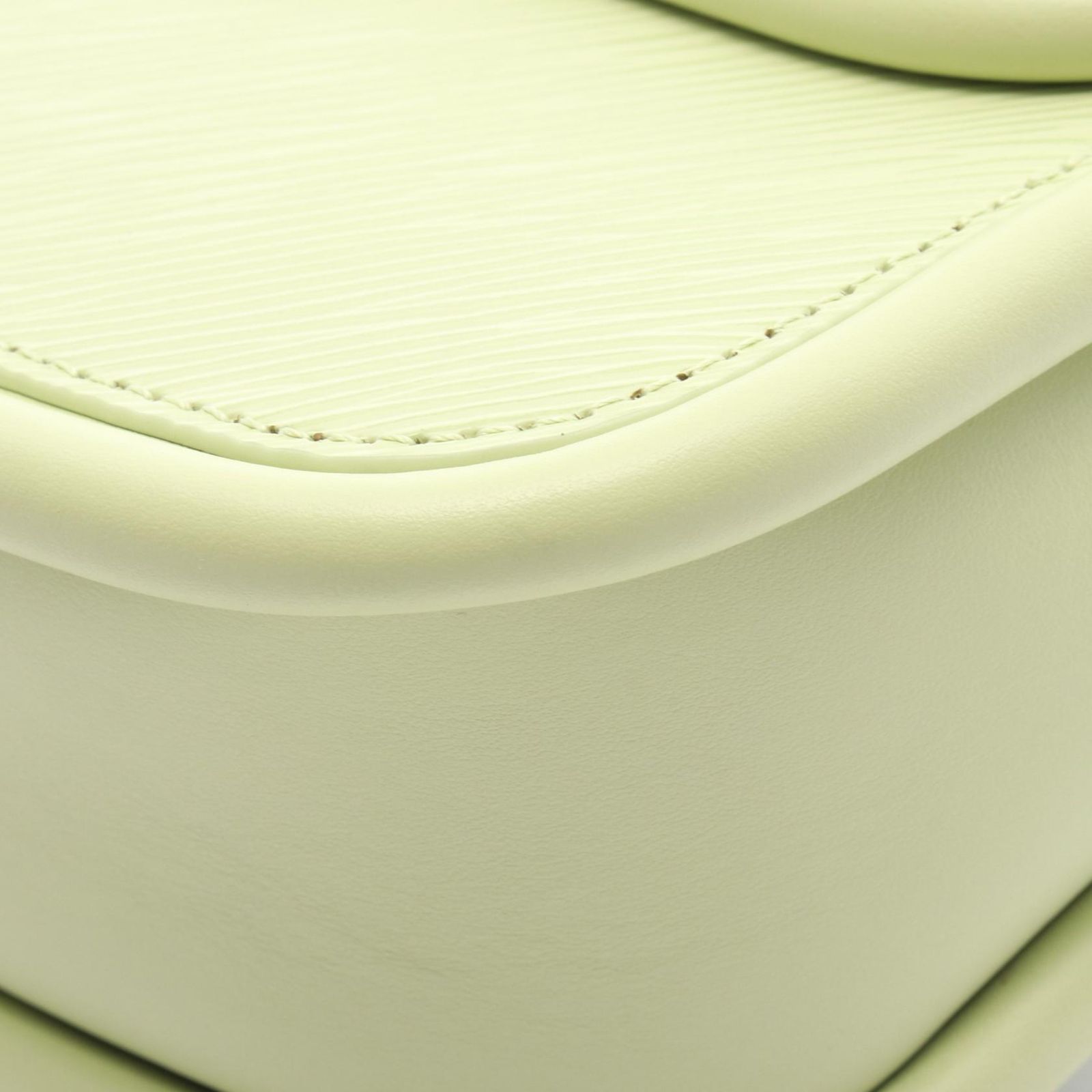 Louis Vuitton Handbag Hide and Seek Vert Leather — view 5