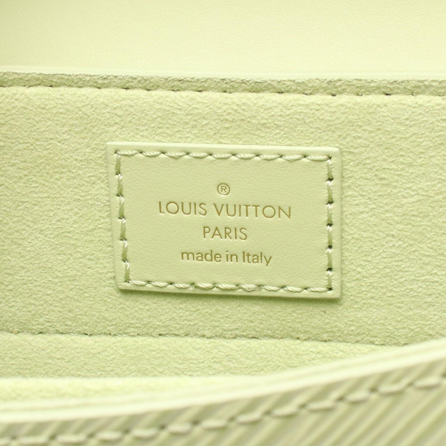 Louis Vuitton Handbag Hide and Seek Vert Leather — view 4
