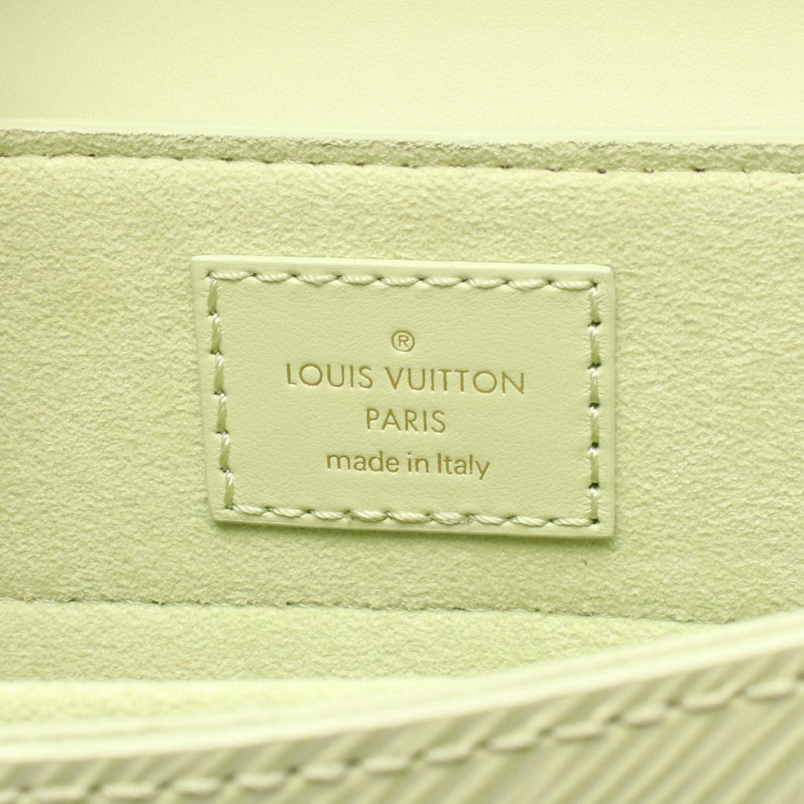 Louis Vuitton Handbag Hide and Seek Vert Leather — view 4