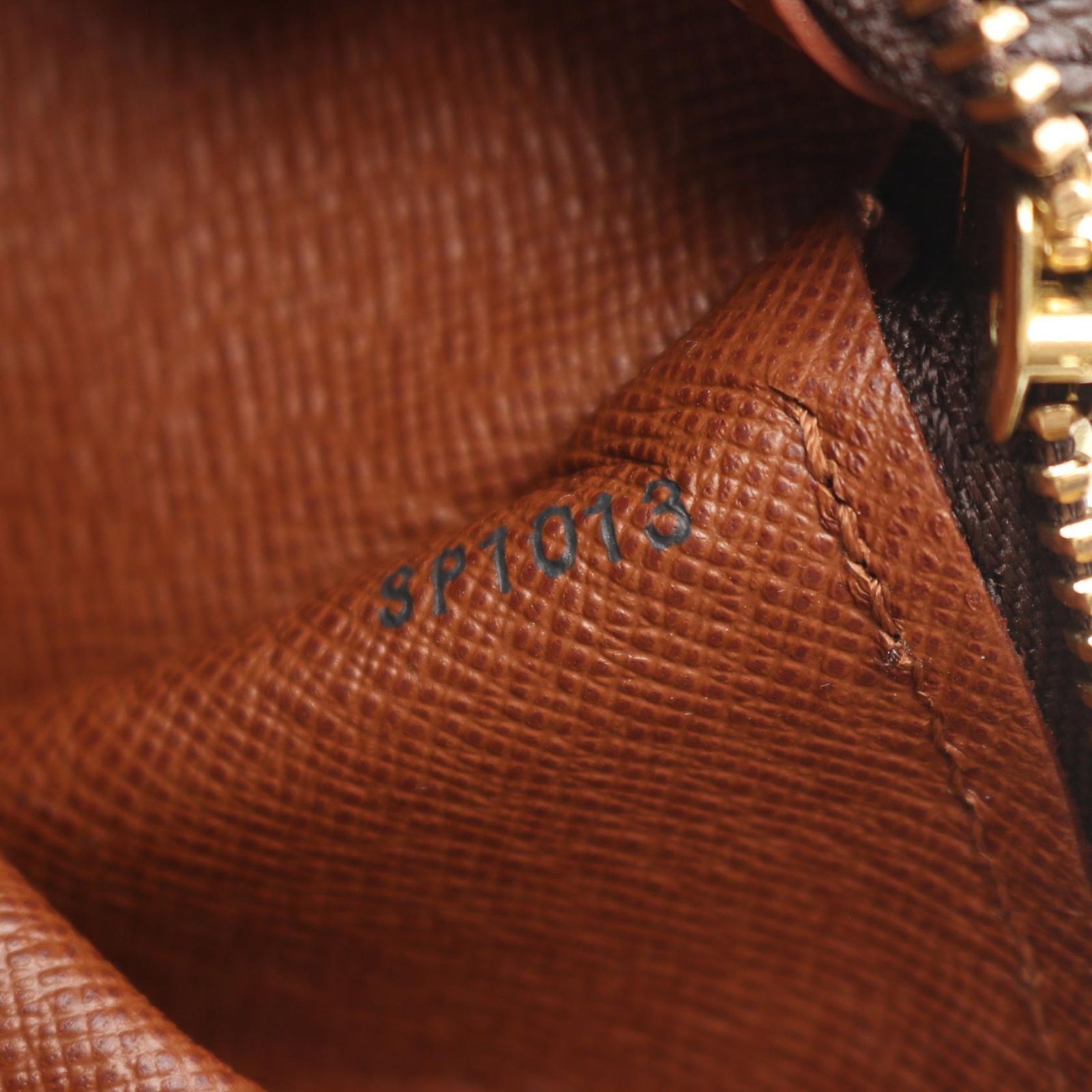 Louis Vuitton Handbag Papillon 30 Canvas Leather GM — view 5