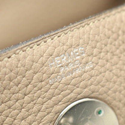 Hermes Shoulder Bag Lindy 26 Tourtier Gray Leather — view 4