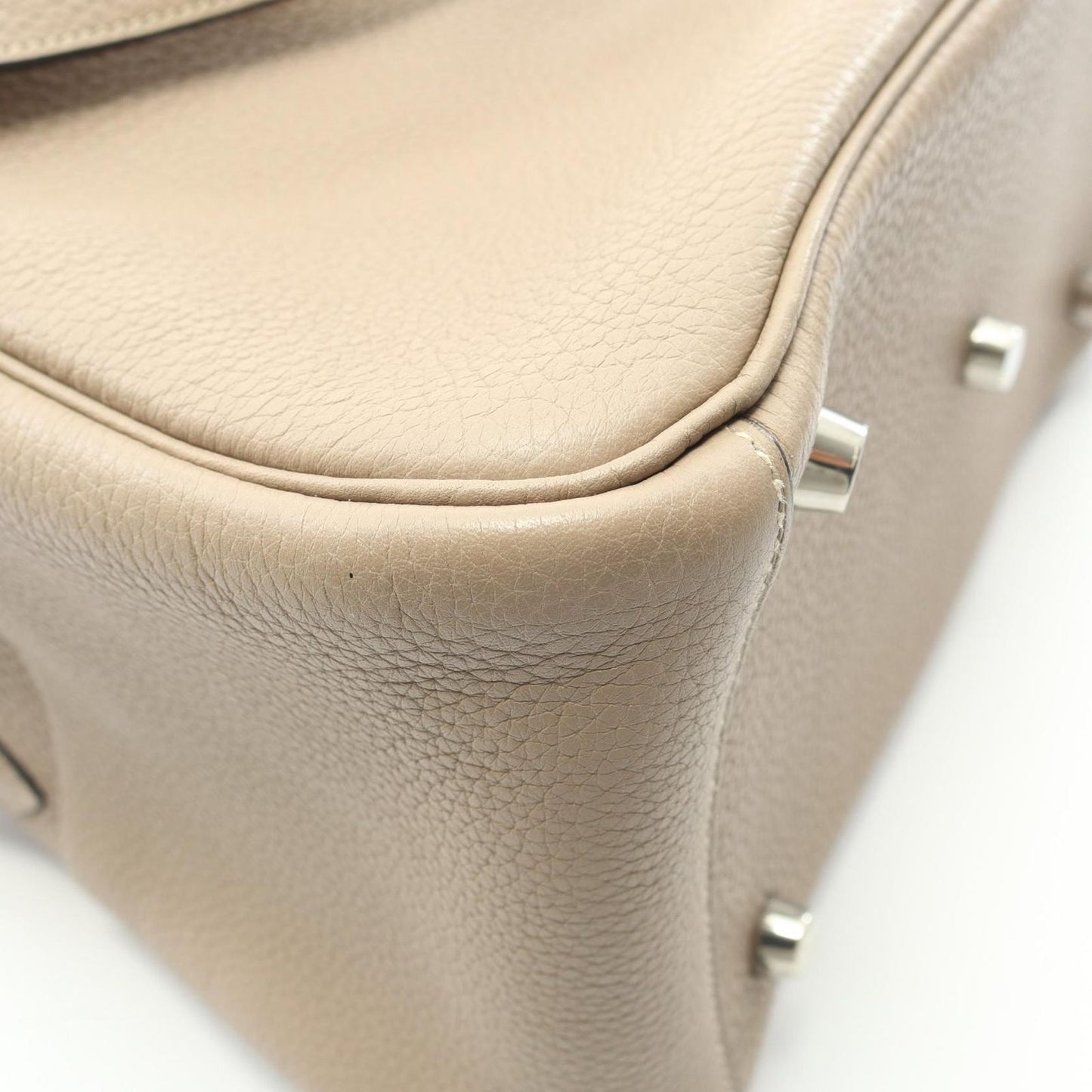 Hermes Shoulder Bag Lindy 26 Tourtier Gray Leather — view 7
