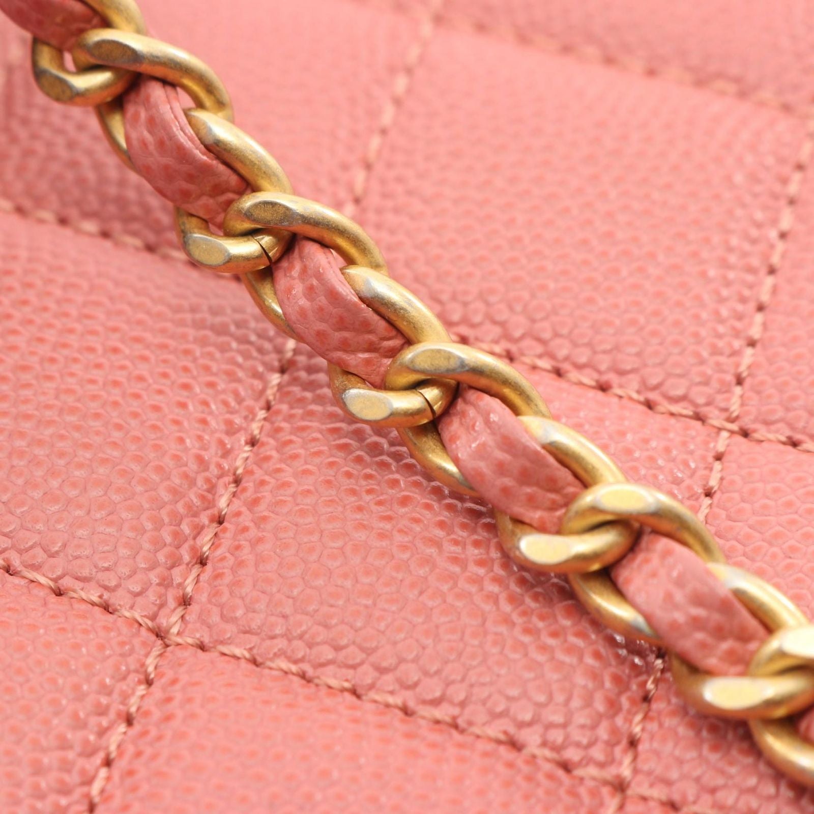 Chanel Shoulder Bag CC Filigree Coral Pink Leather CC Quilted Vanity 2-Way Chain — view 6