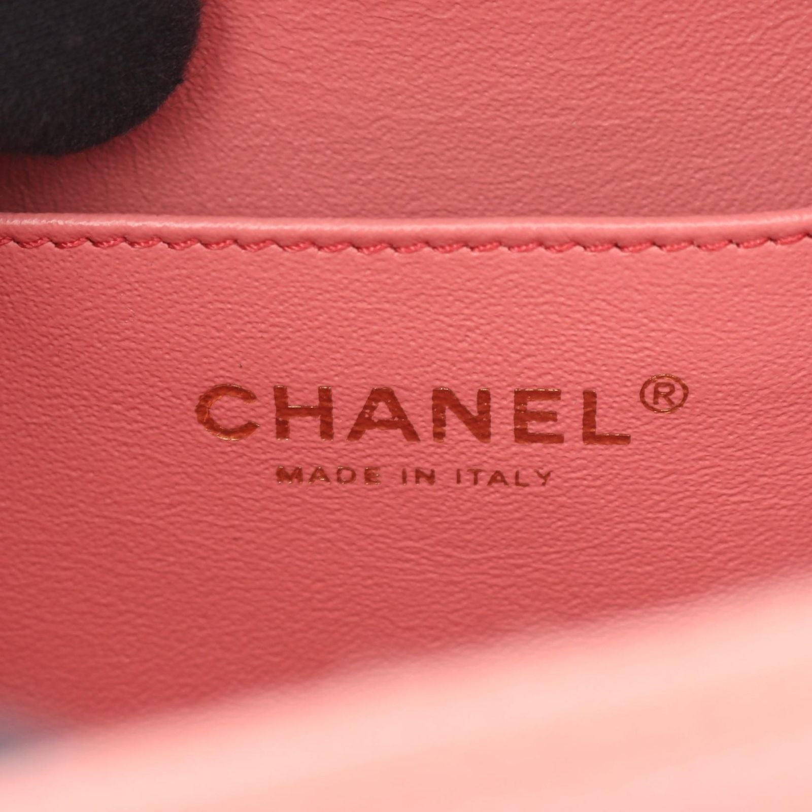Chanel Shoulder Bag CC Filigree Coral Pink Leather CC Quilted Vanity 2-Way Chain — view 4