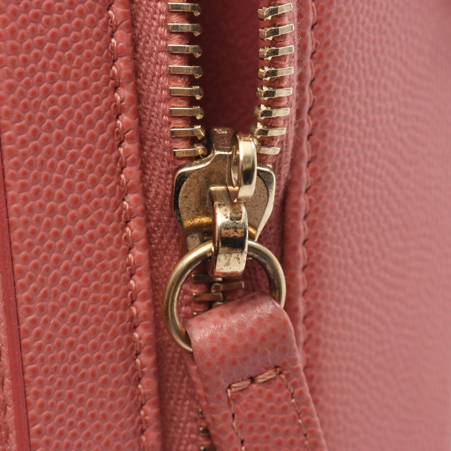 Chanel Shoulder Bag CC Filigree Coral Pink Leather CC Quilted Vanity 2-Way Chain — view 8