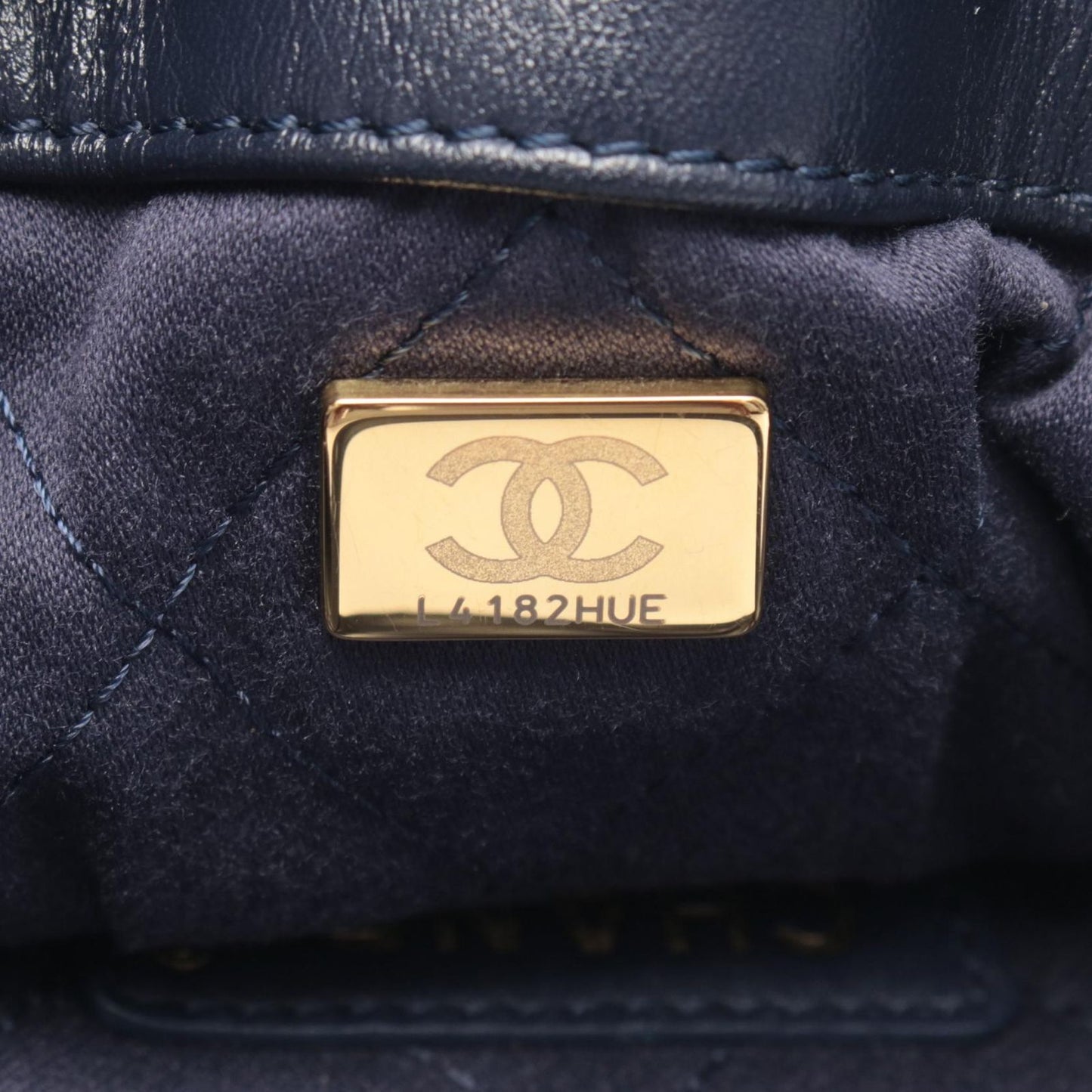 Chanel Backpack 22 Navy Leather 22 Quilted Chain — view 5