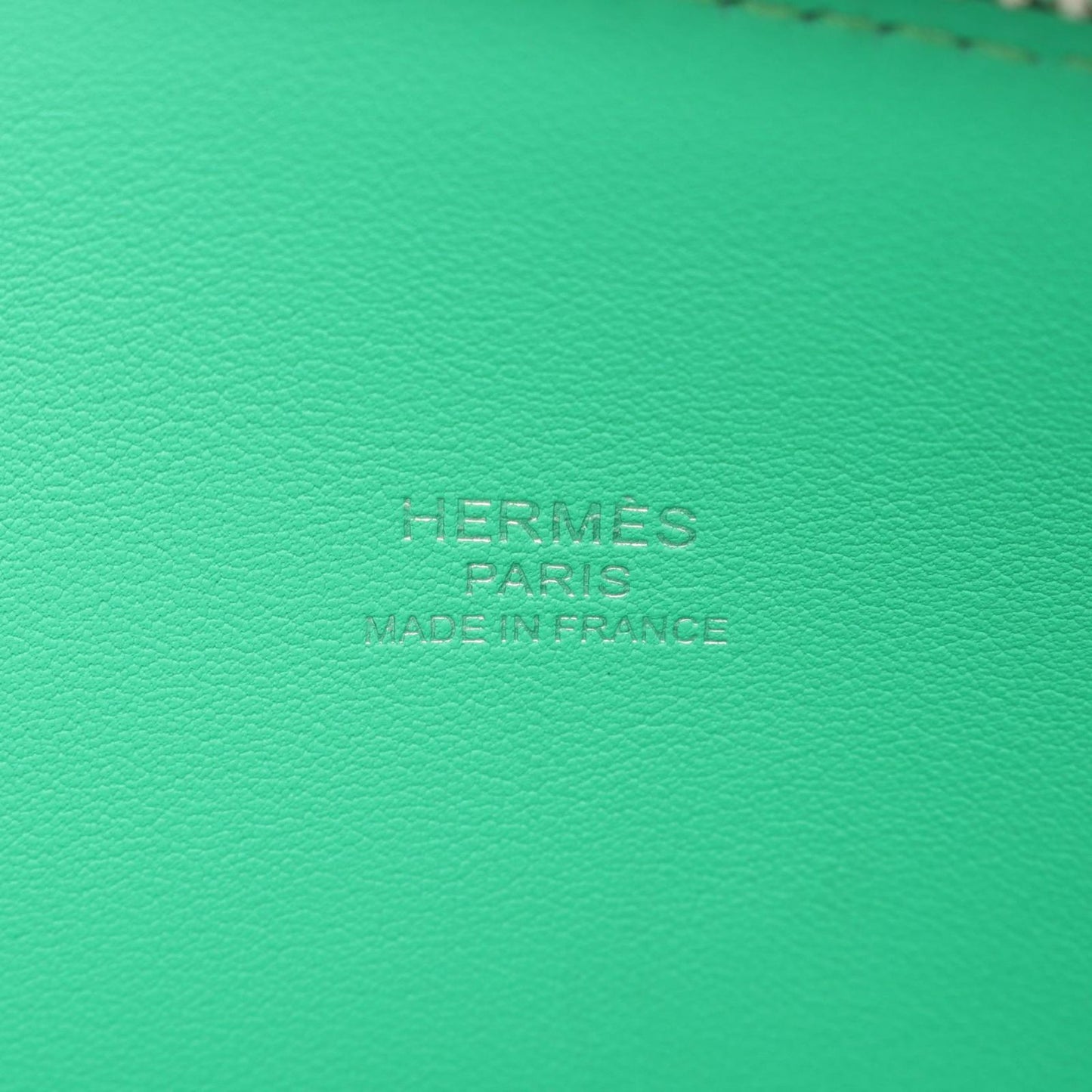 Hermes Handbag Bolide 25 Vert Comic Leather — view 4