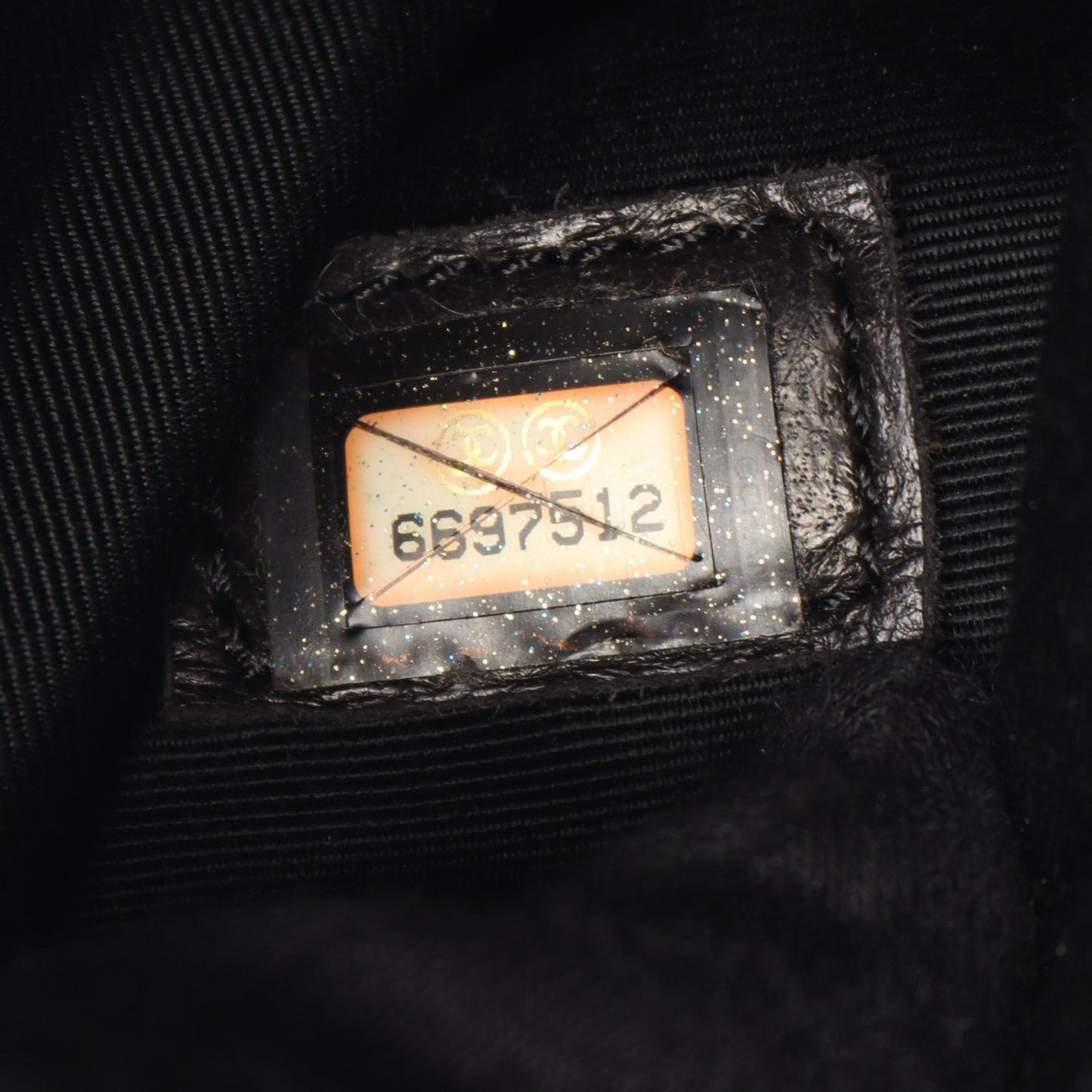Chanel Tote Medallion Black Calf — view 5