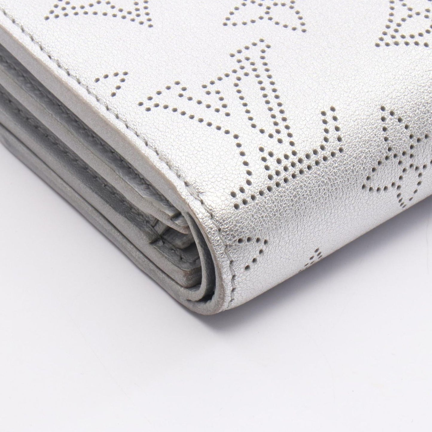 Louis Vuitton Bifold Wallet Portefeuille Iris Compact Silver Leather — view 6
