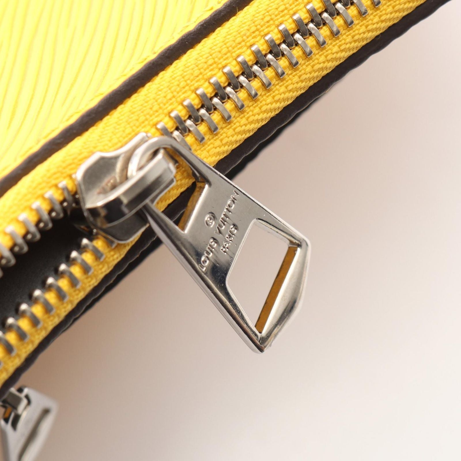 Louis Vuitton Handbag Marelle Sunflower Leather NM — view 7