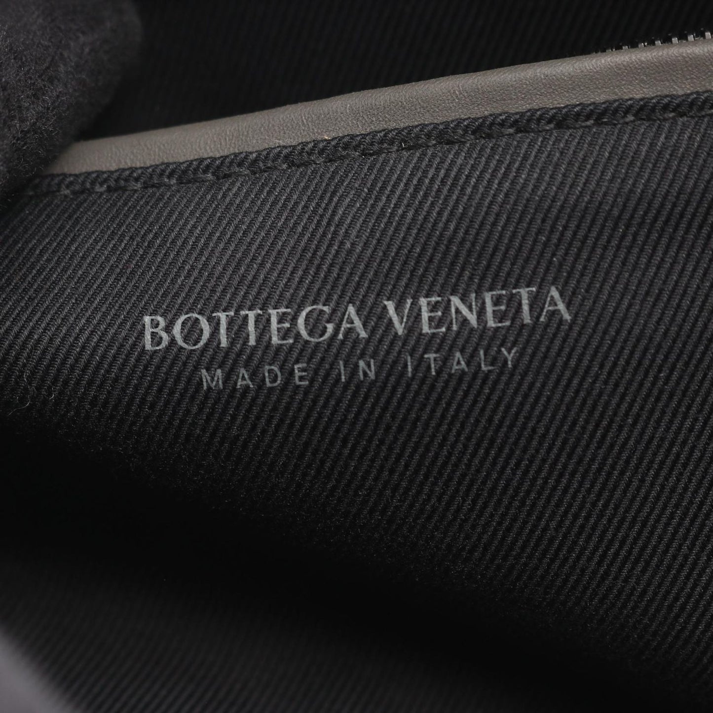 Bottega Veneta Clutch Intrecciato Gray Leather — view 4