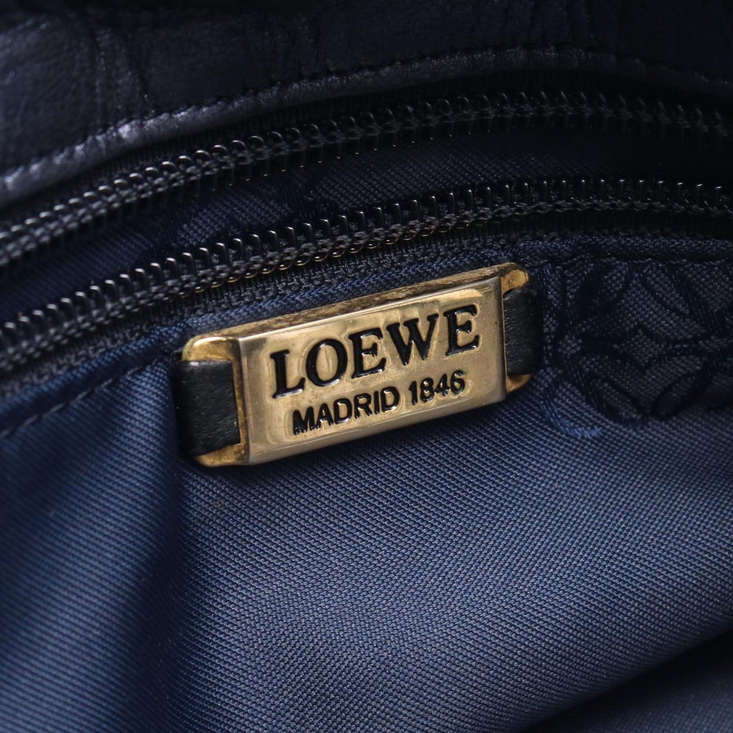 Loewe Shoulder Bag Anagram Navy Leather — view 4