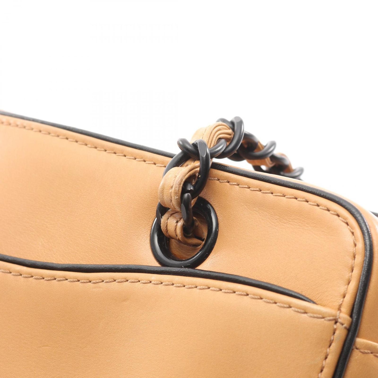 Chanel Shoulder Bag CC Logo Camel Black Leather Chain — view 7