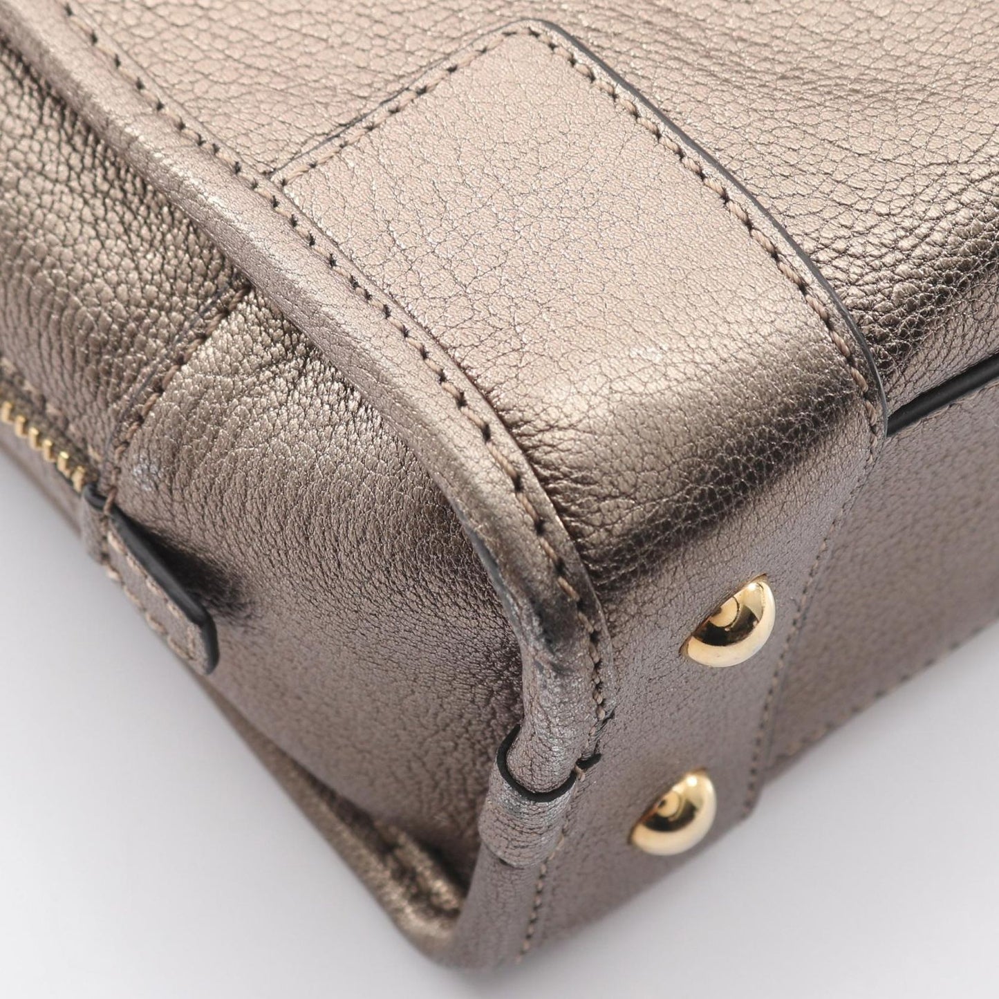 Loewe Handbag Amazona 23 Champagne Gold Leather — view 5