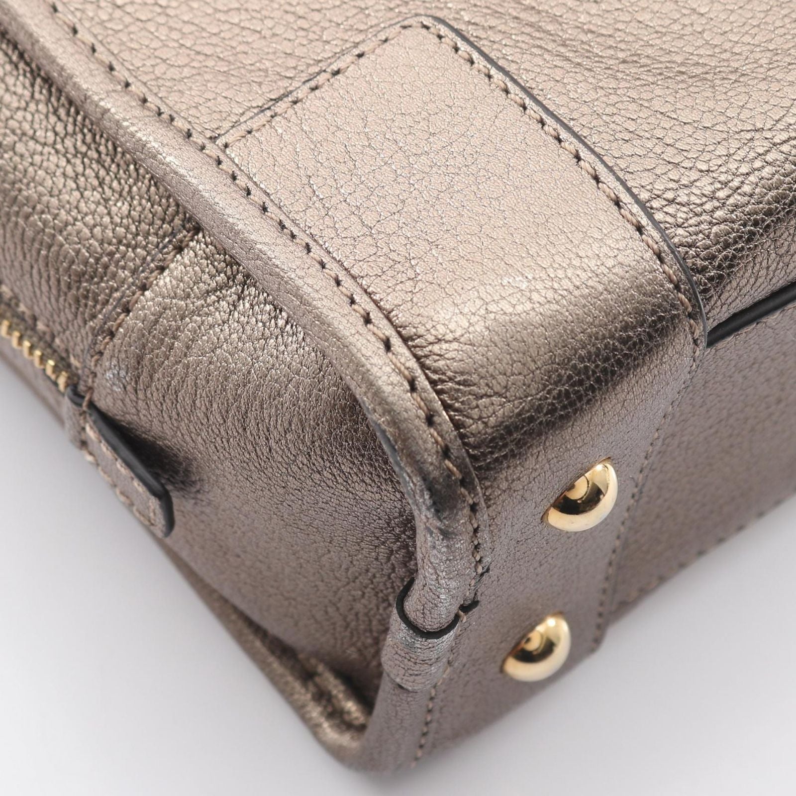 Loewe Handbag Amazona 23 Champagne Gold Leather — view 5