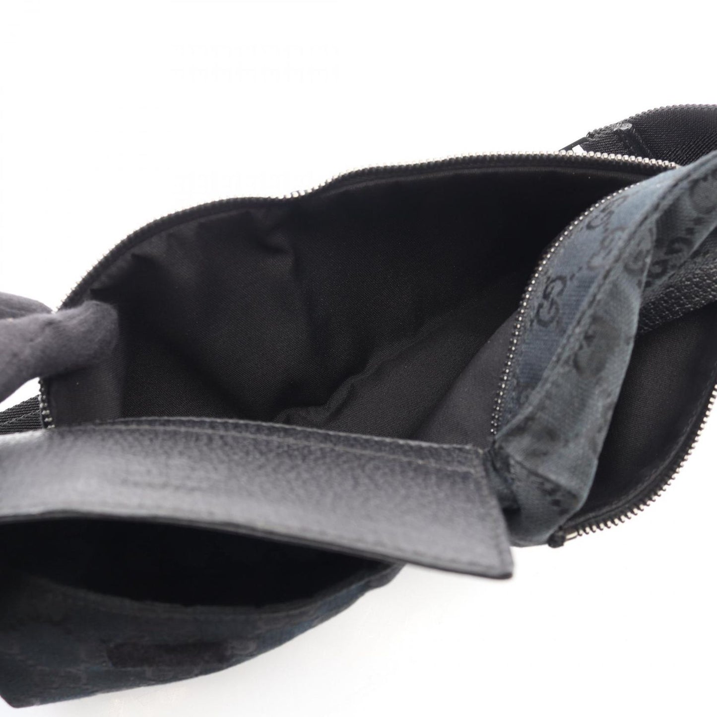 Gucci Waist Bag GG Canvas Black — view 3