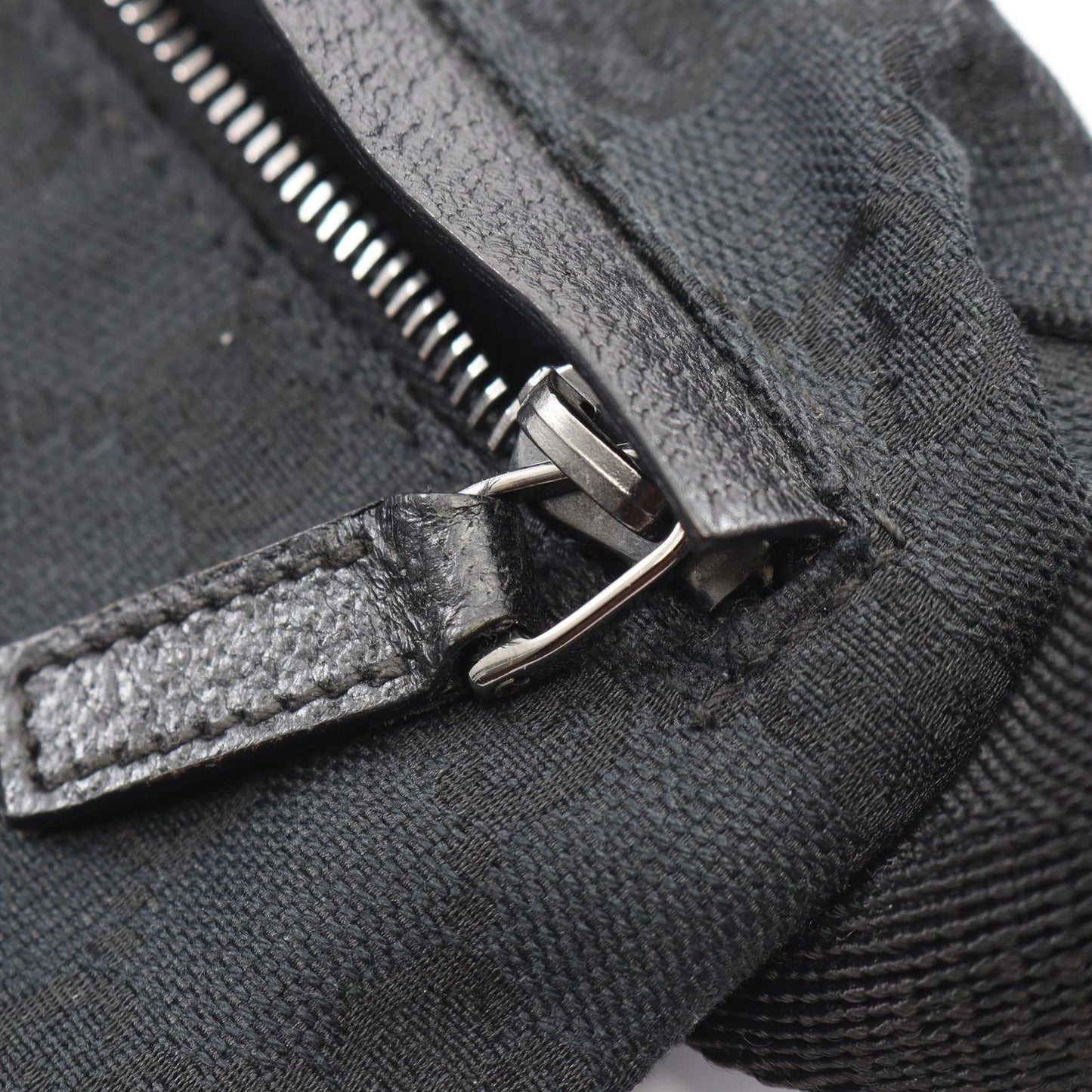 Gucci Waist Bag GG Canvas Black — view 7