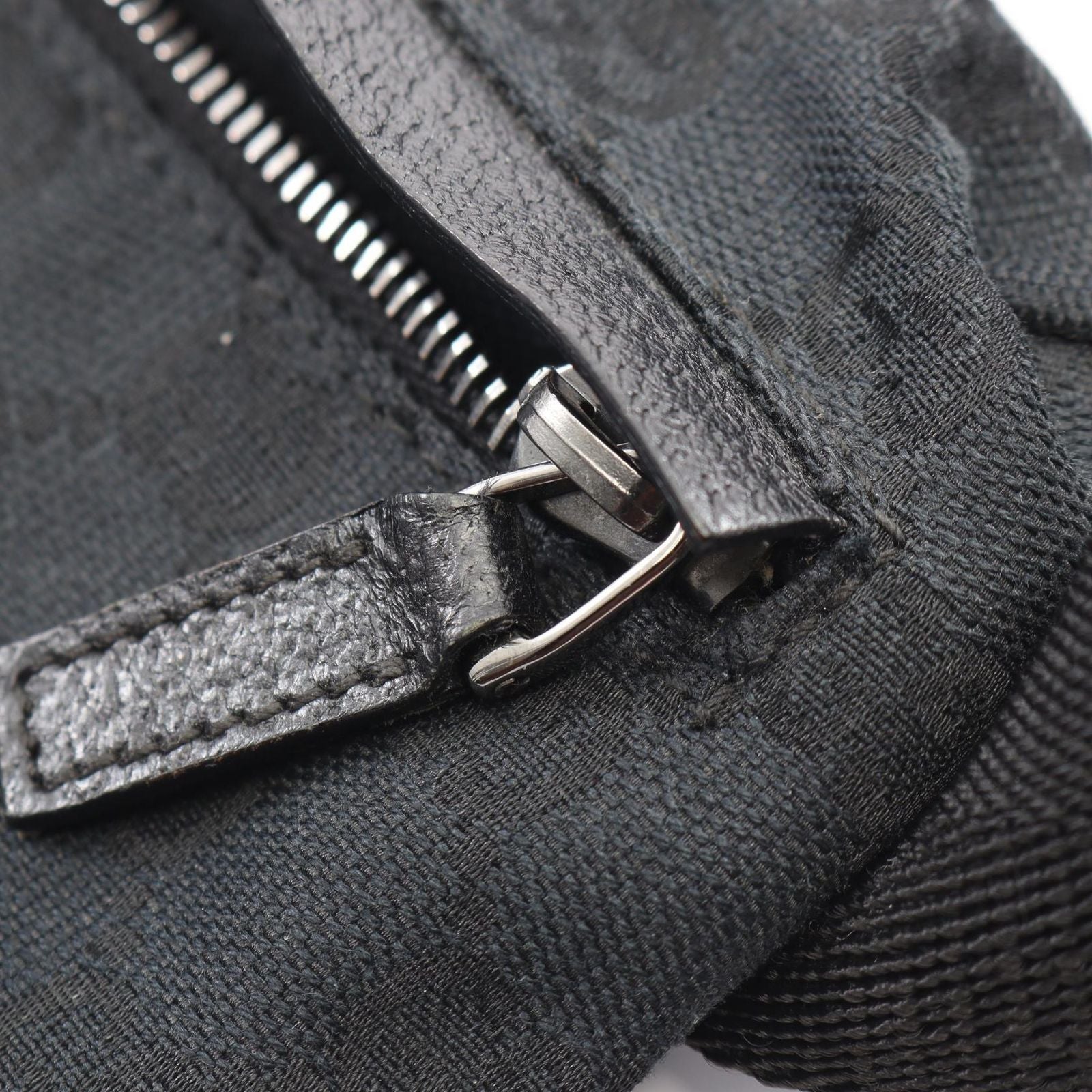 Gucci Waist Bag GG Canvas Black — view 7