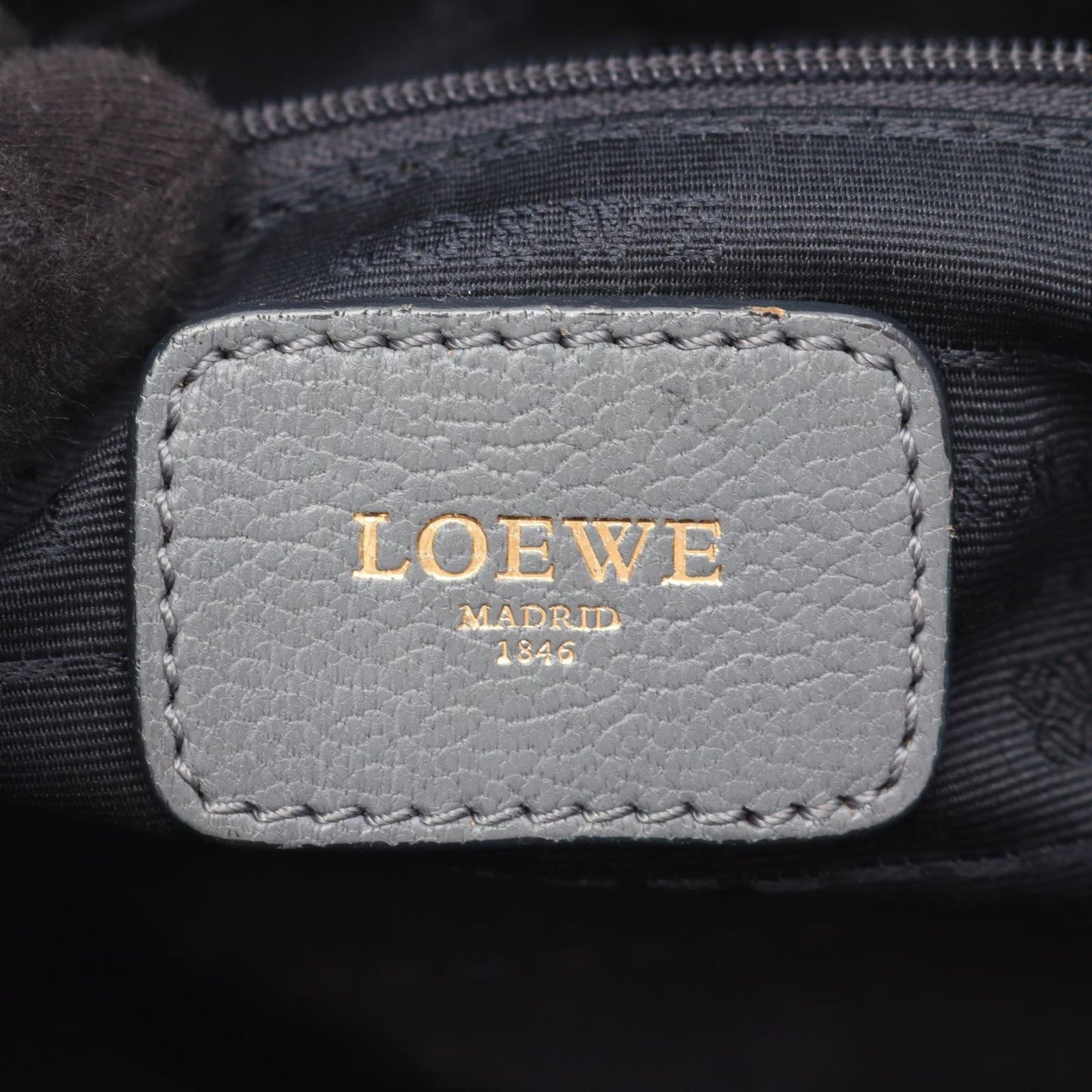 Loewe Handbag Amazona 28 Gray Leather — view 4