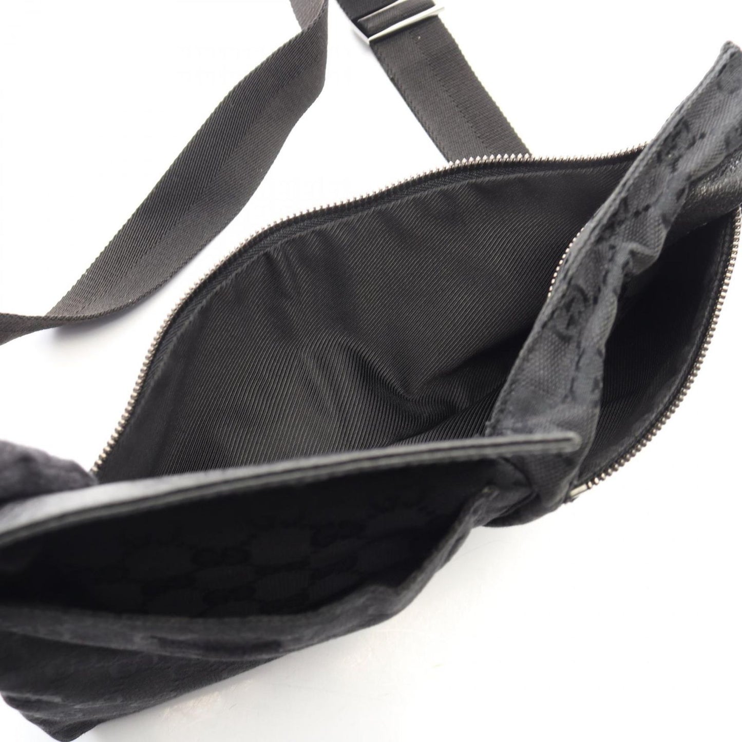 Gucci Waist Bag GG Canvas Black — view 3