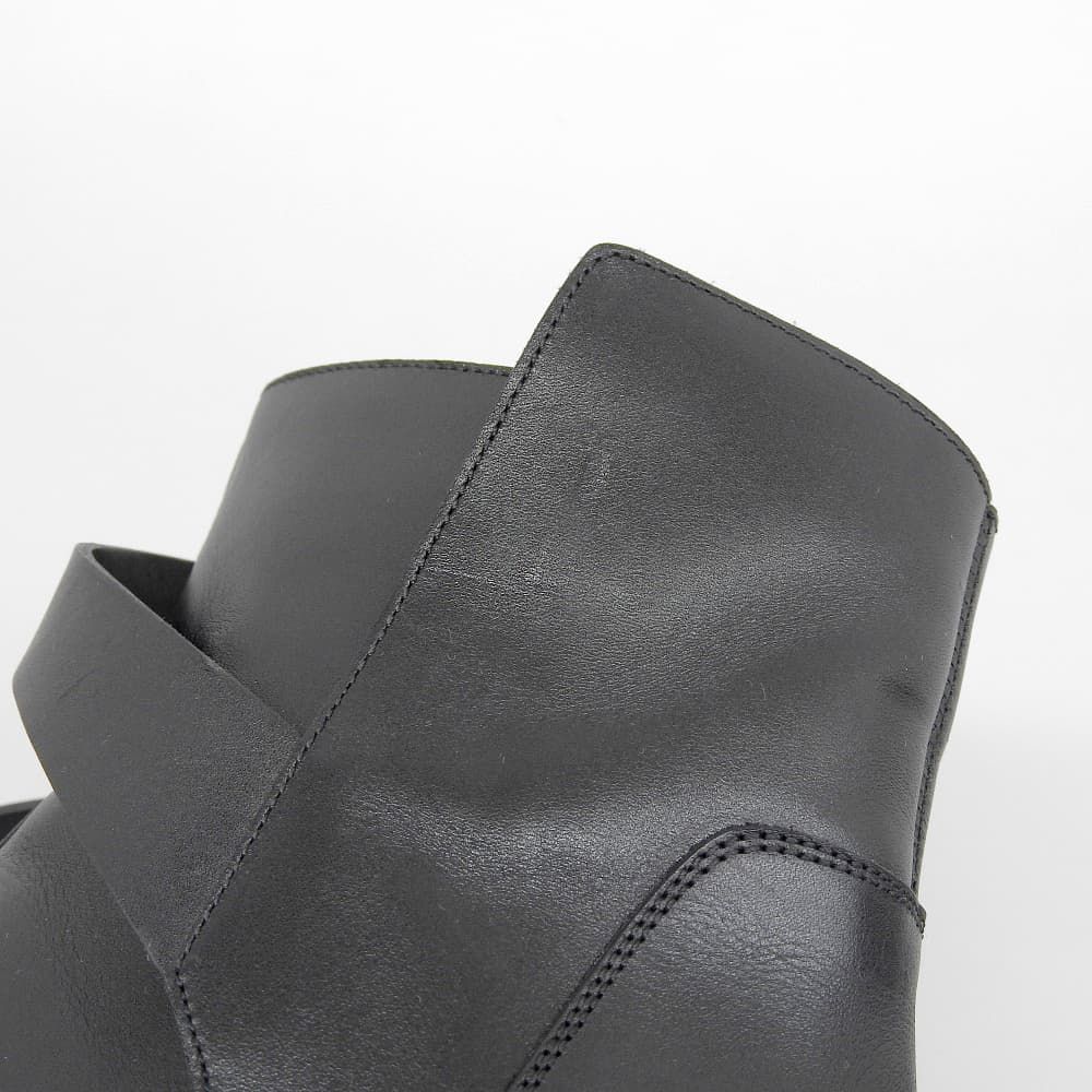 Hermes Neo Kelly Plain Toe Short Boots Shoes Black — view 4