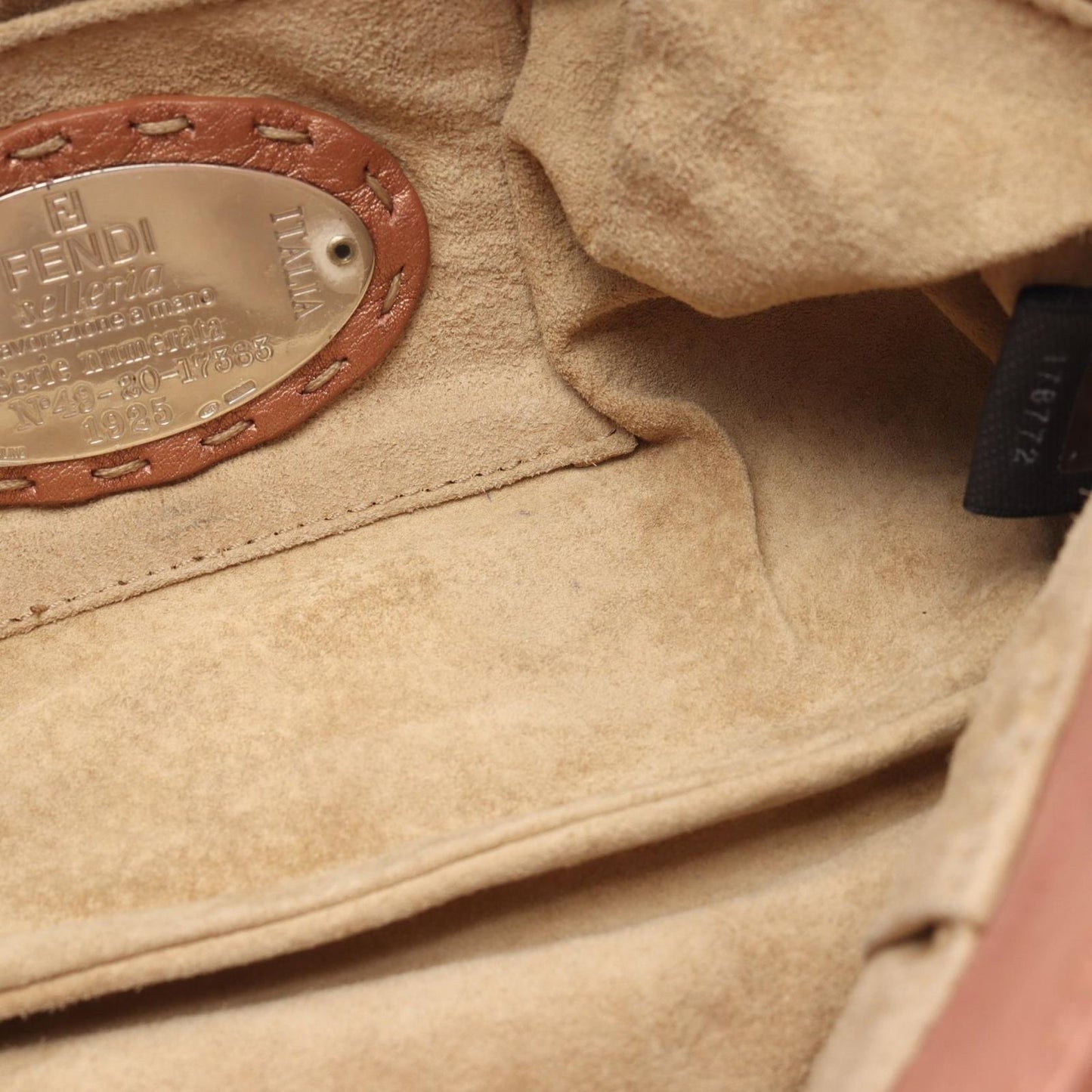 Fendi Handbagage Selleria Pink Beige Leather Shoulder Handbag — view 6