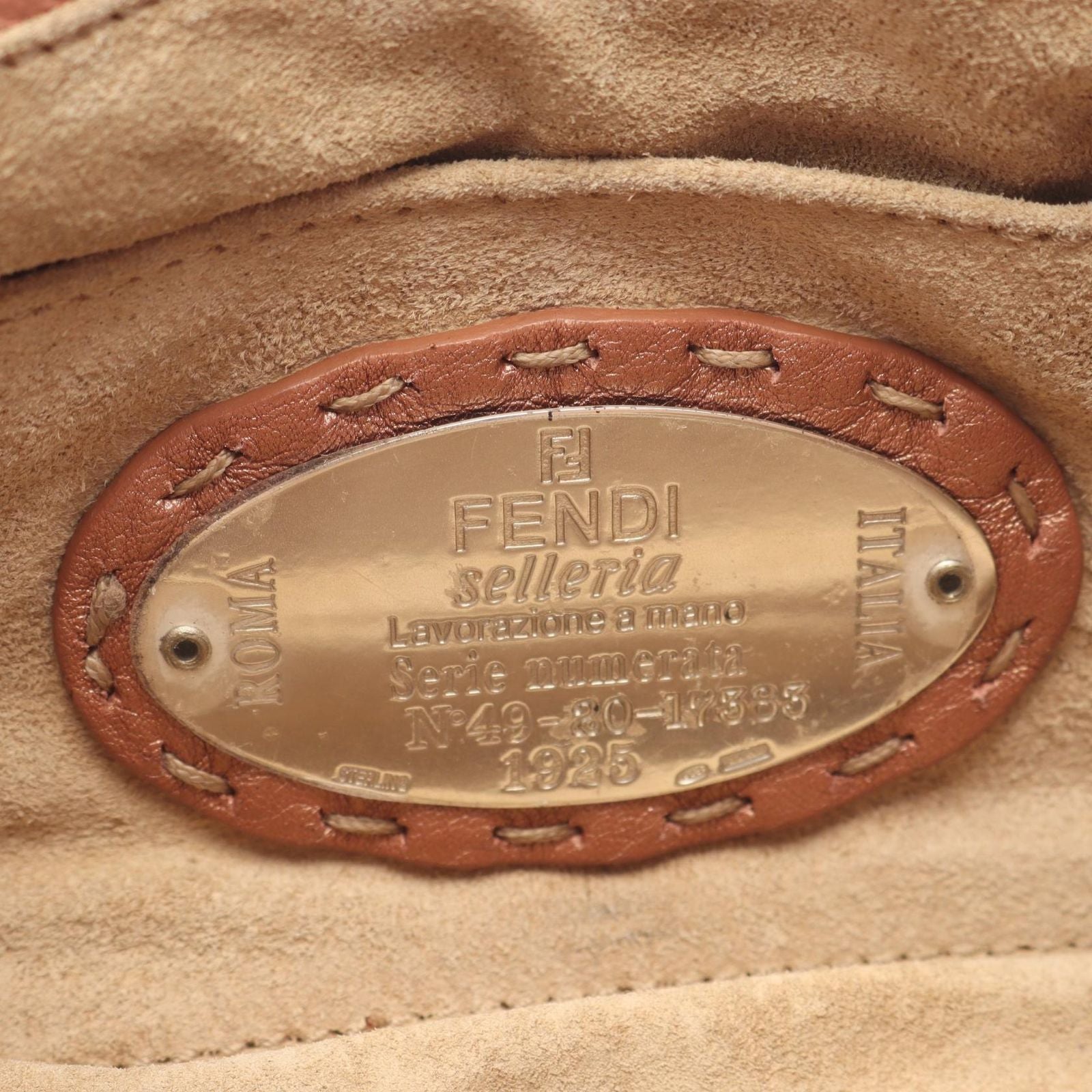 Fendi Handbagage Selleria Pink Beige Leather Shoulder Handbag — view 4