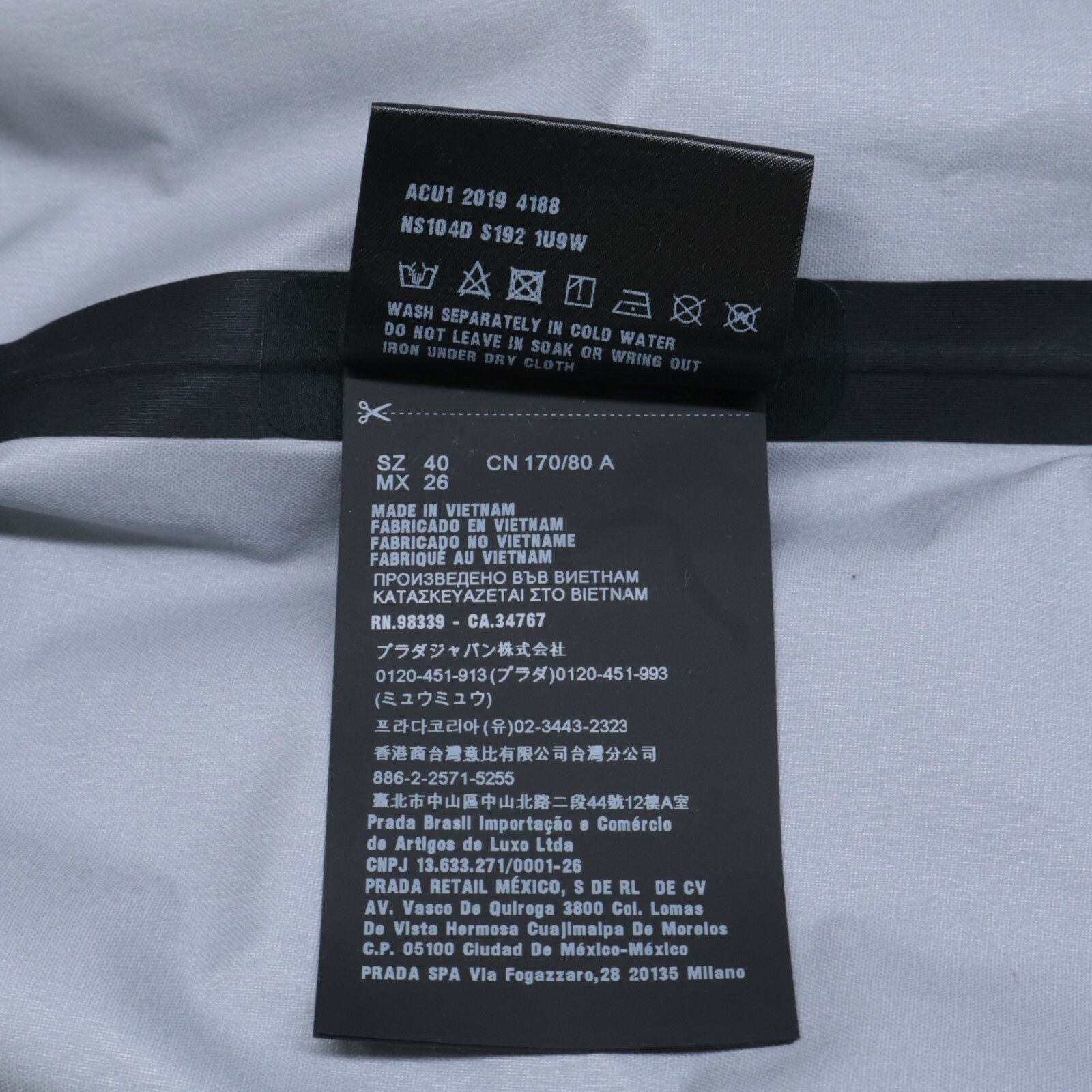 Prada Luna Rossa Gray Soft Shell Jacket 40 — view 6