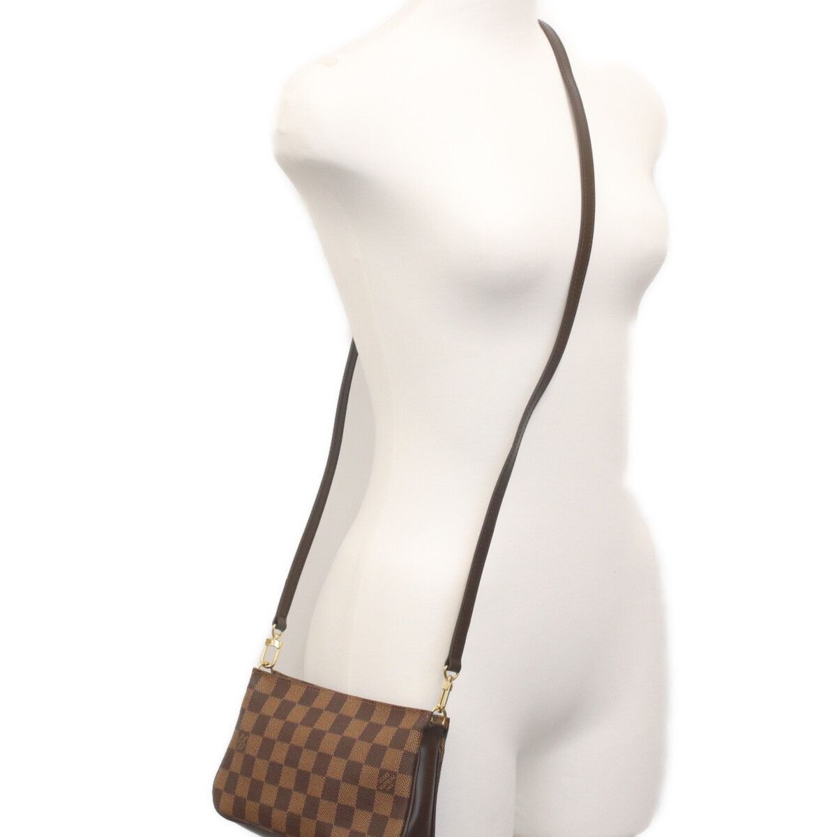 Louis Vuitton Damier Pochette Shoulder Bag — view 8
