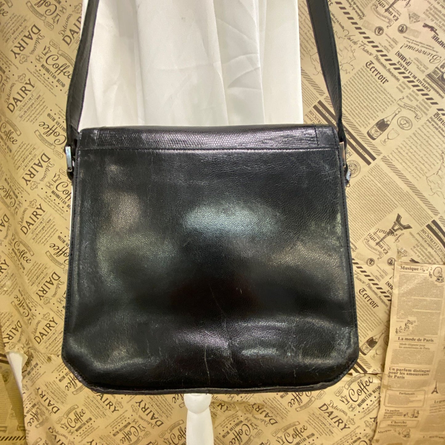 Saint Laurent Yves Shoulder Bag YSL Leather Black — view 2
