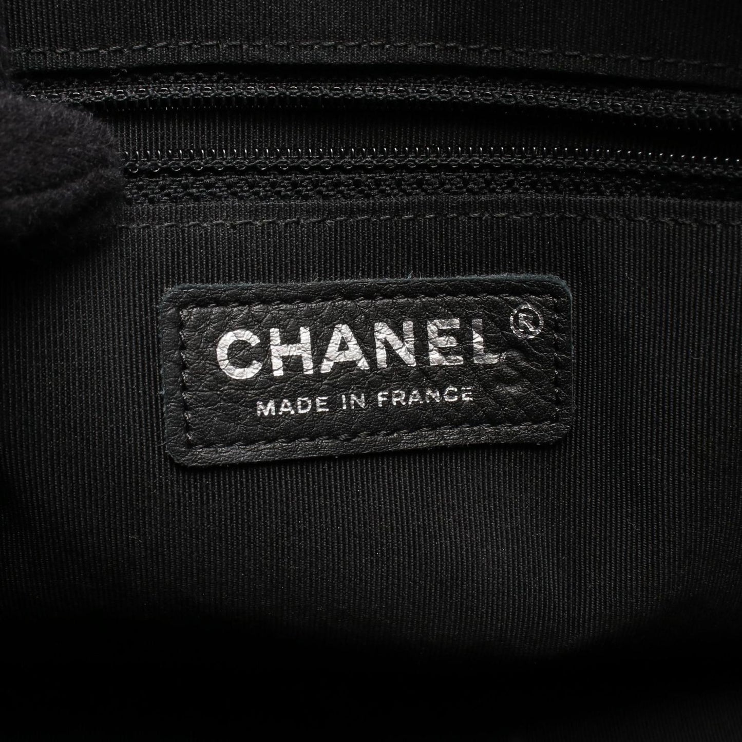 Chanel Shoulder Bag Blanc Stitch Tassel Black Lambskin Quilted Fringe Chain — view 4
