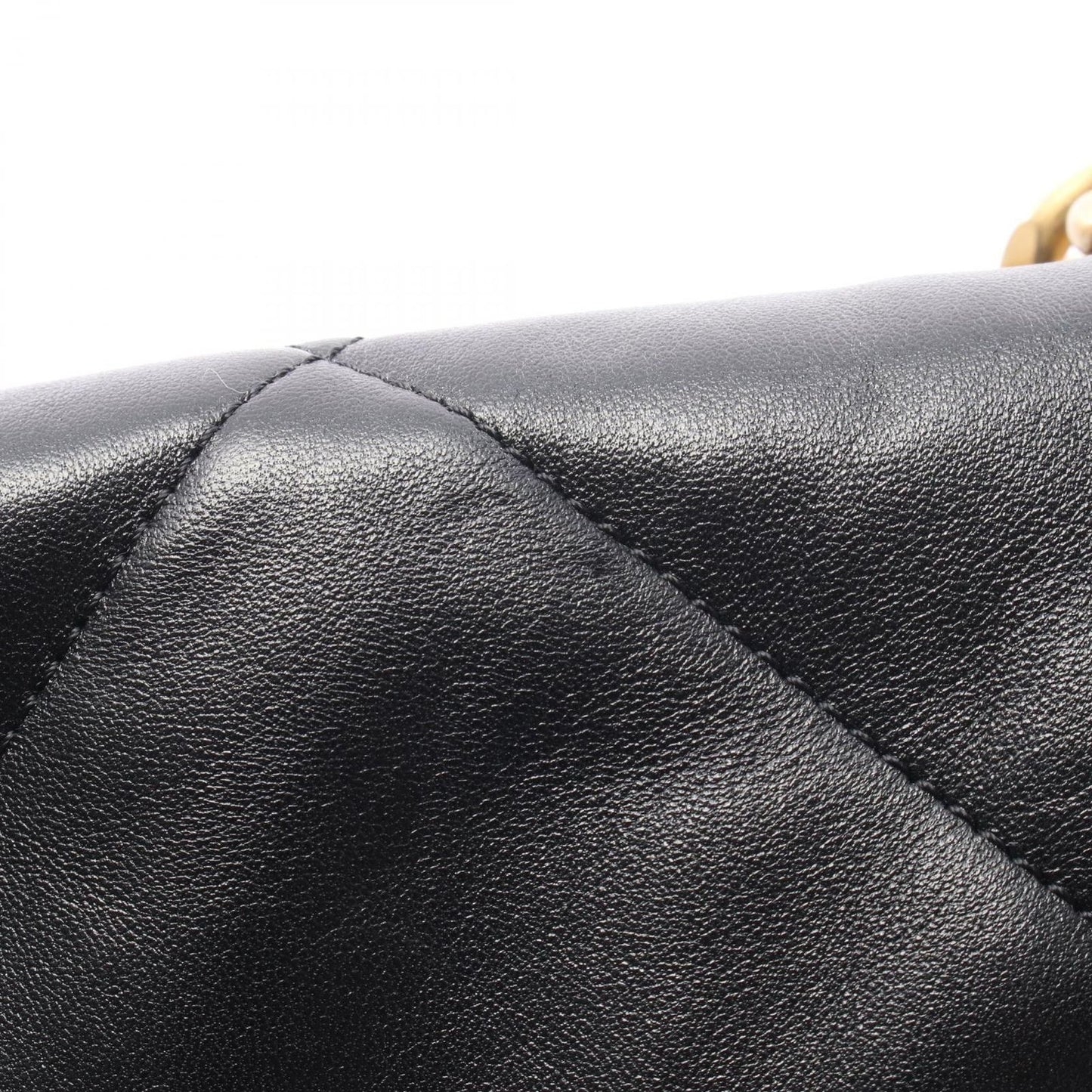 Chanel Shoulder Bag 19 D'isneuf Quilted 2-Way Black Leather 19 Chain — view 7